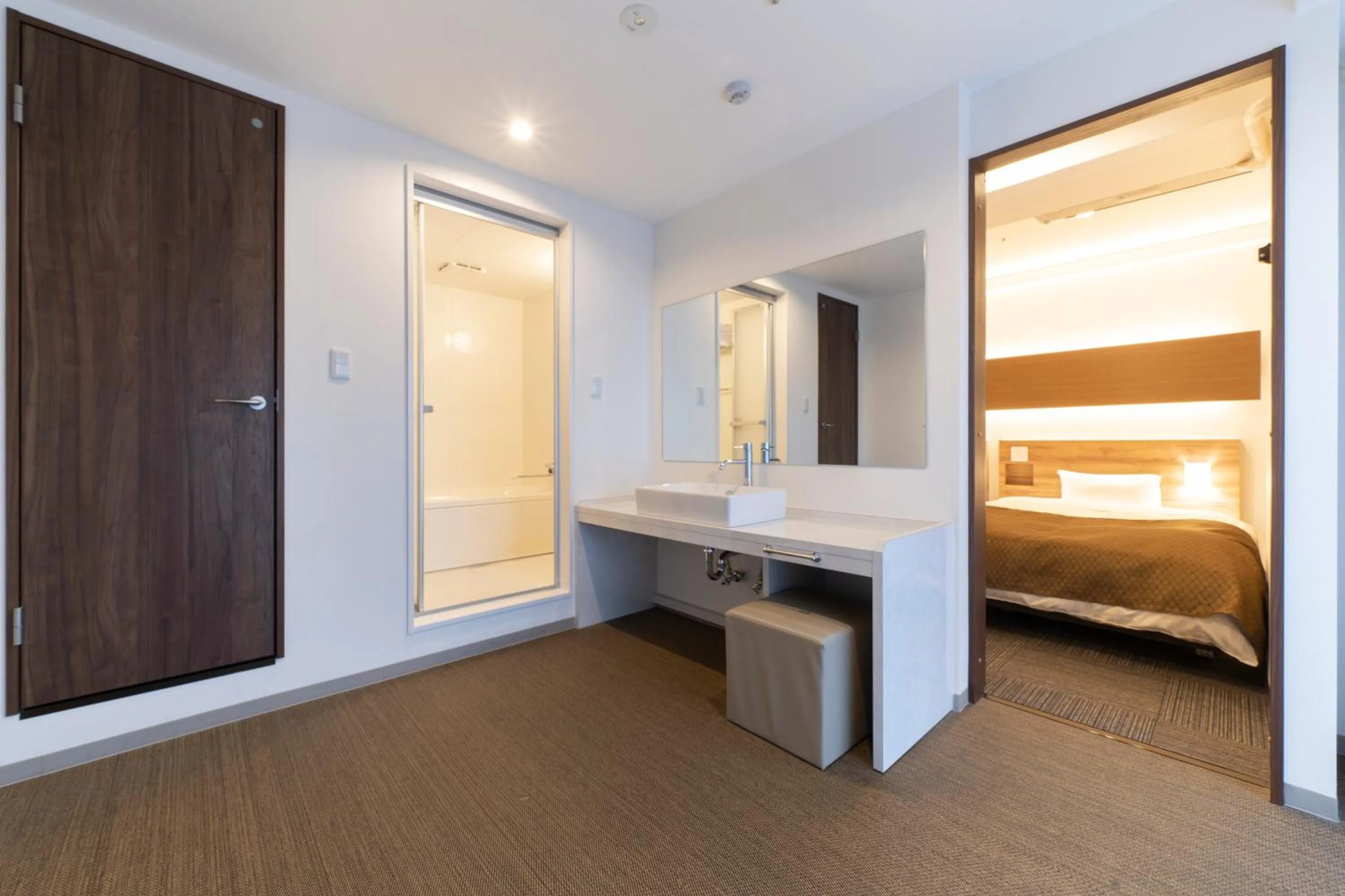 Bedroom, Bed in HOTEL CITY INN WAKAYAMA Wakayama-Ekimae