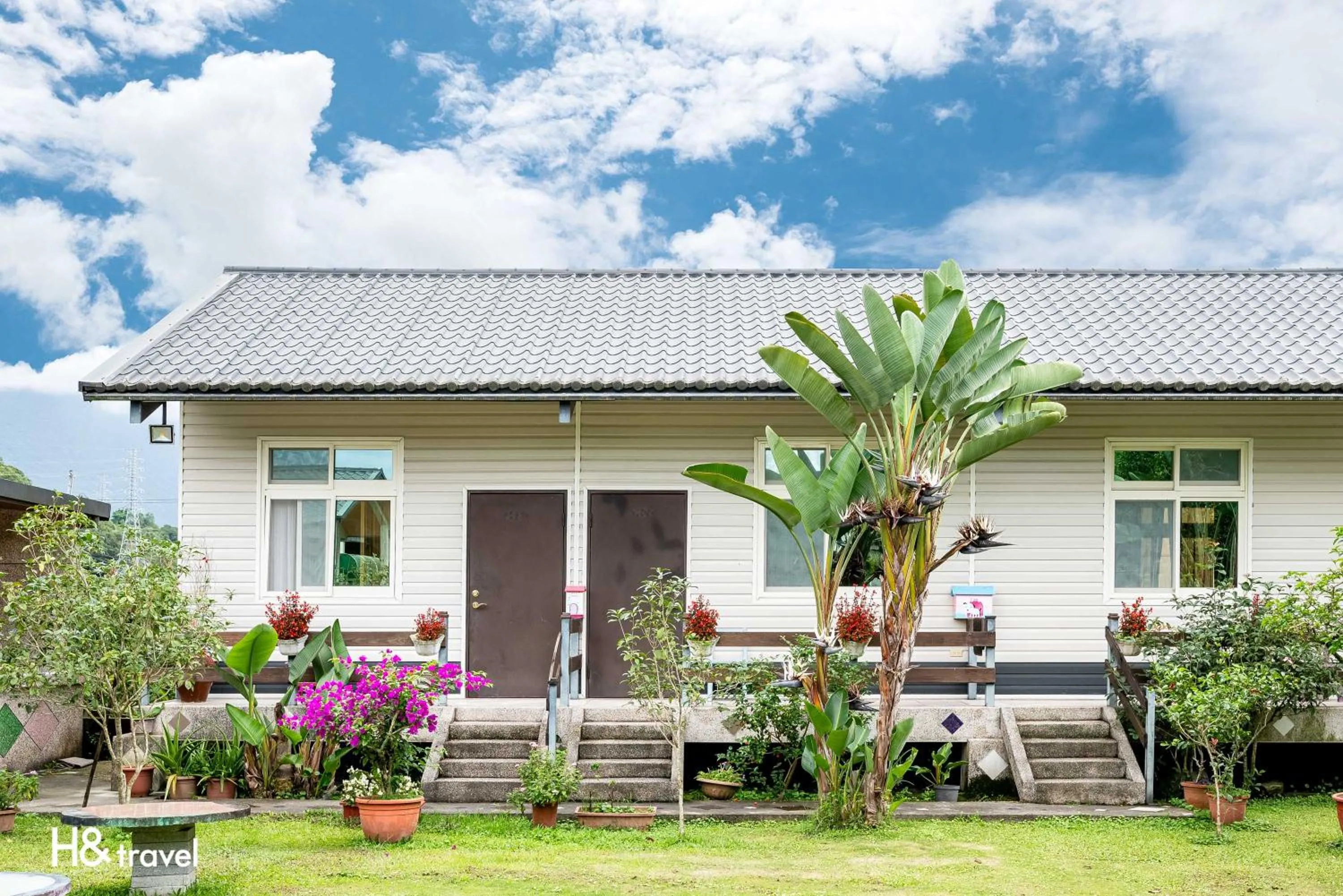 Property building in Shan Tyi Homestay