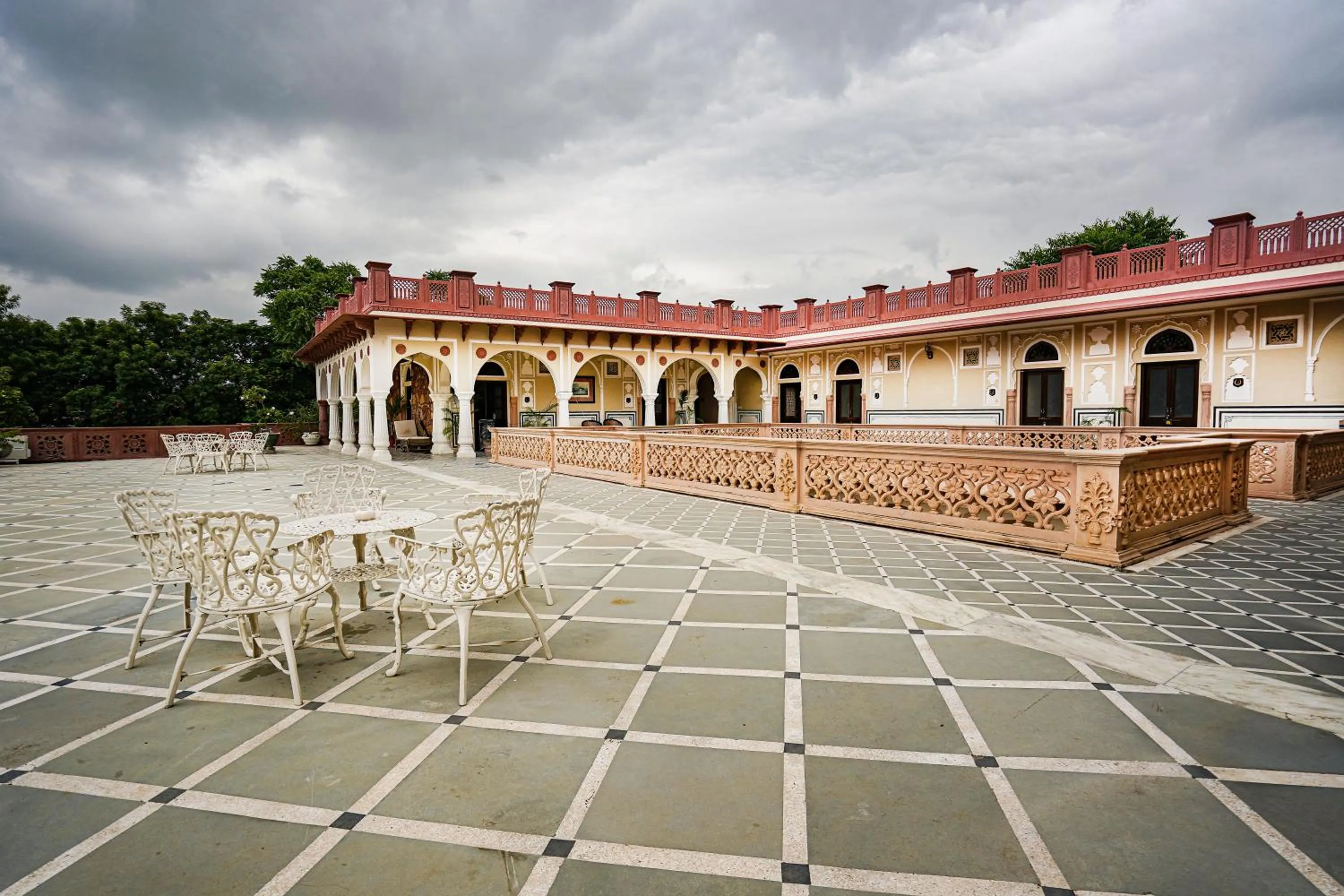 Balcony/Terrace in Khas Bagh