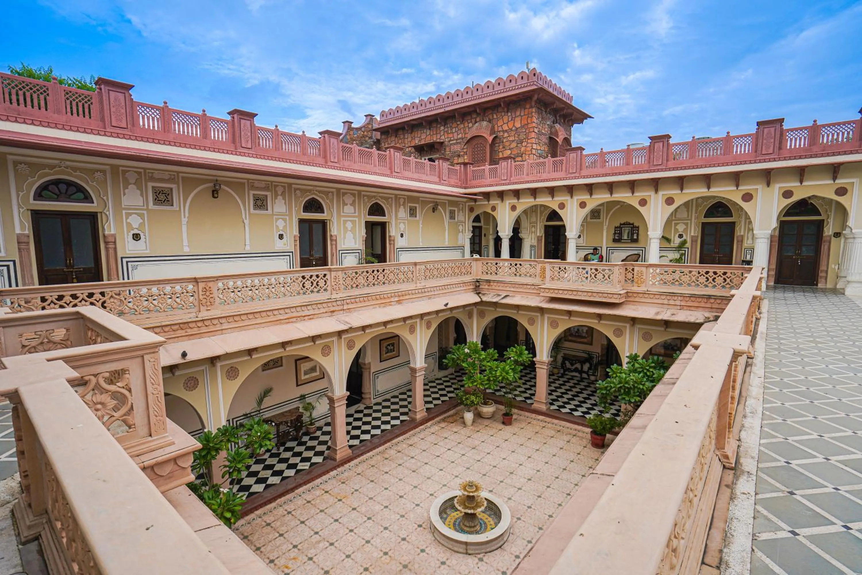 Balcony/Terrace in Khas Bagh