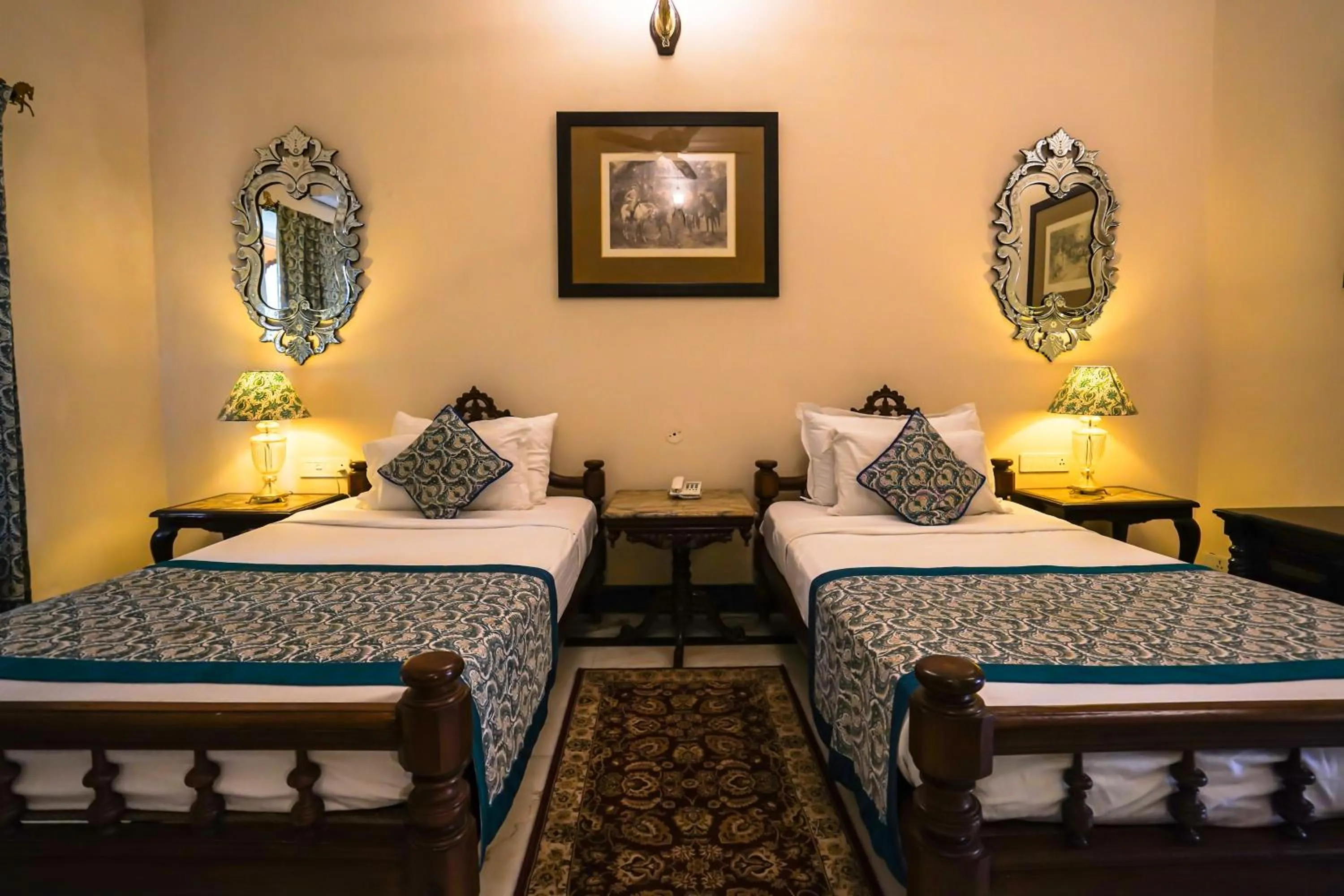 Bedroom, Bed in Khas Bagh