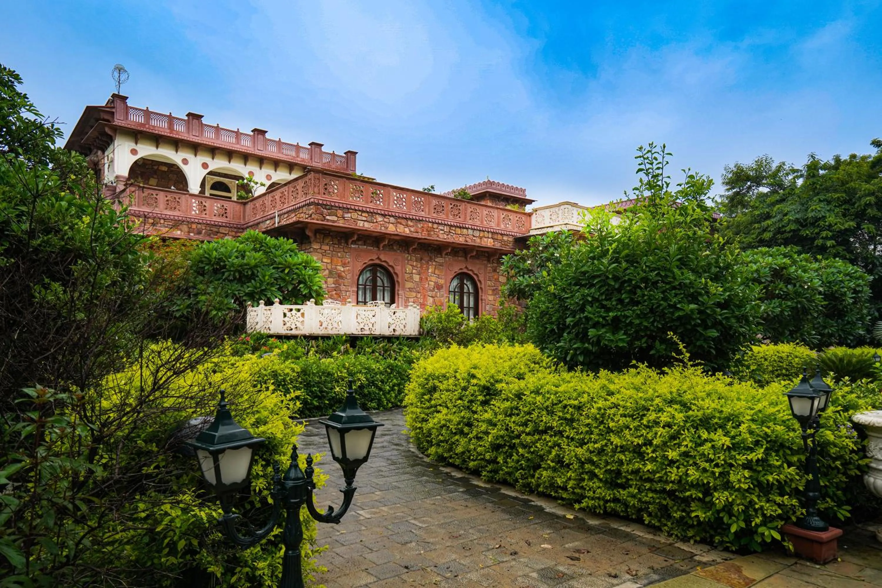 Garden view in Khas Bagh