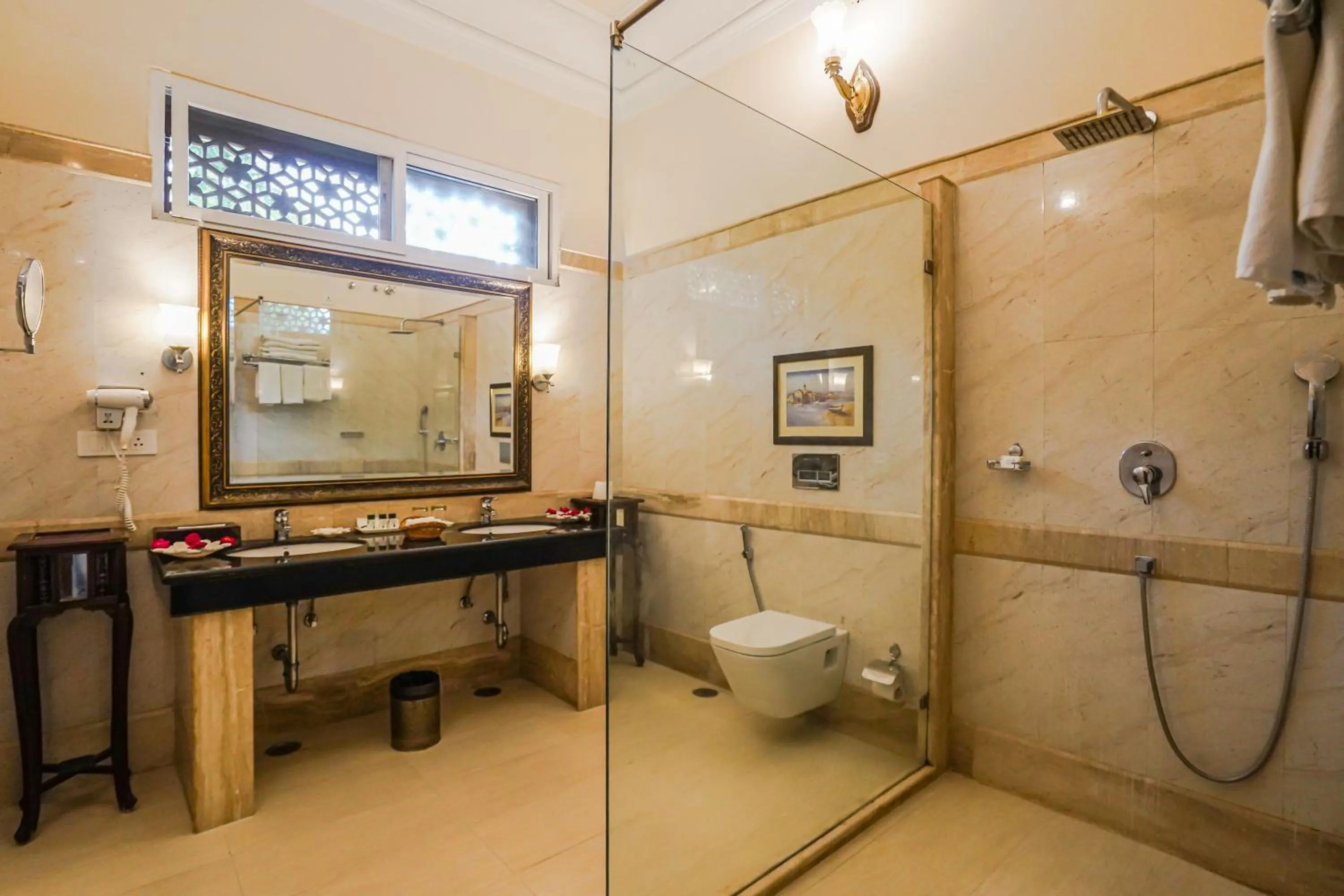 Bathroom in Khas Bagh