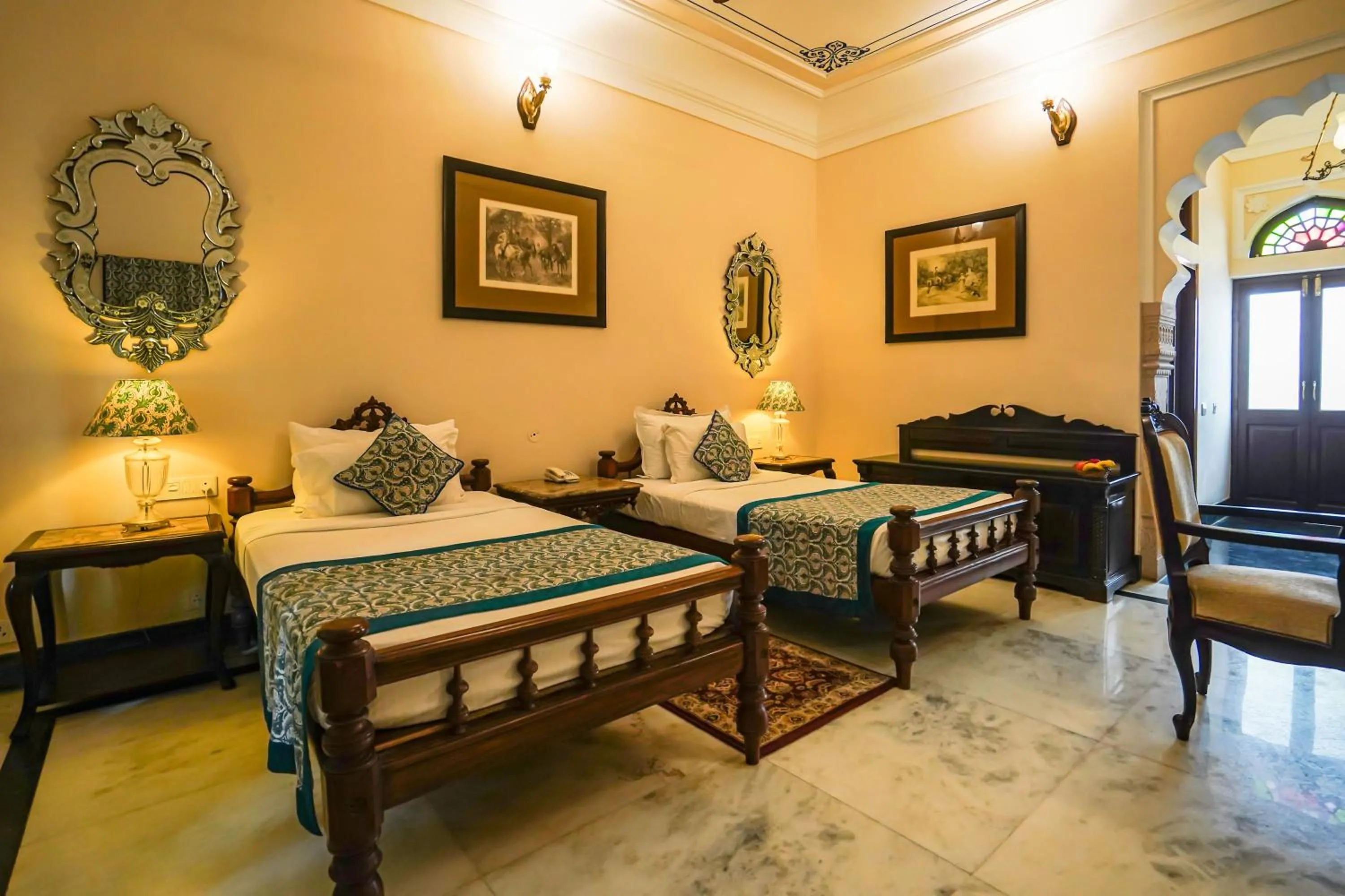 Bedroom, Bed in Khas Bagh