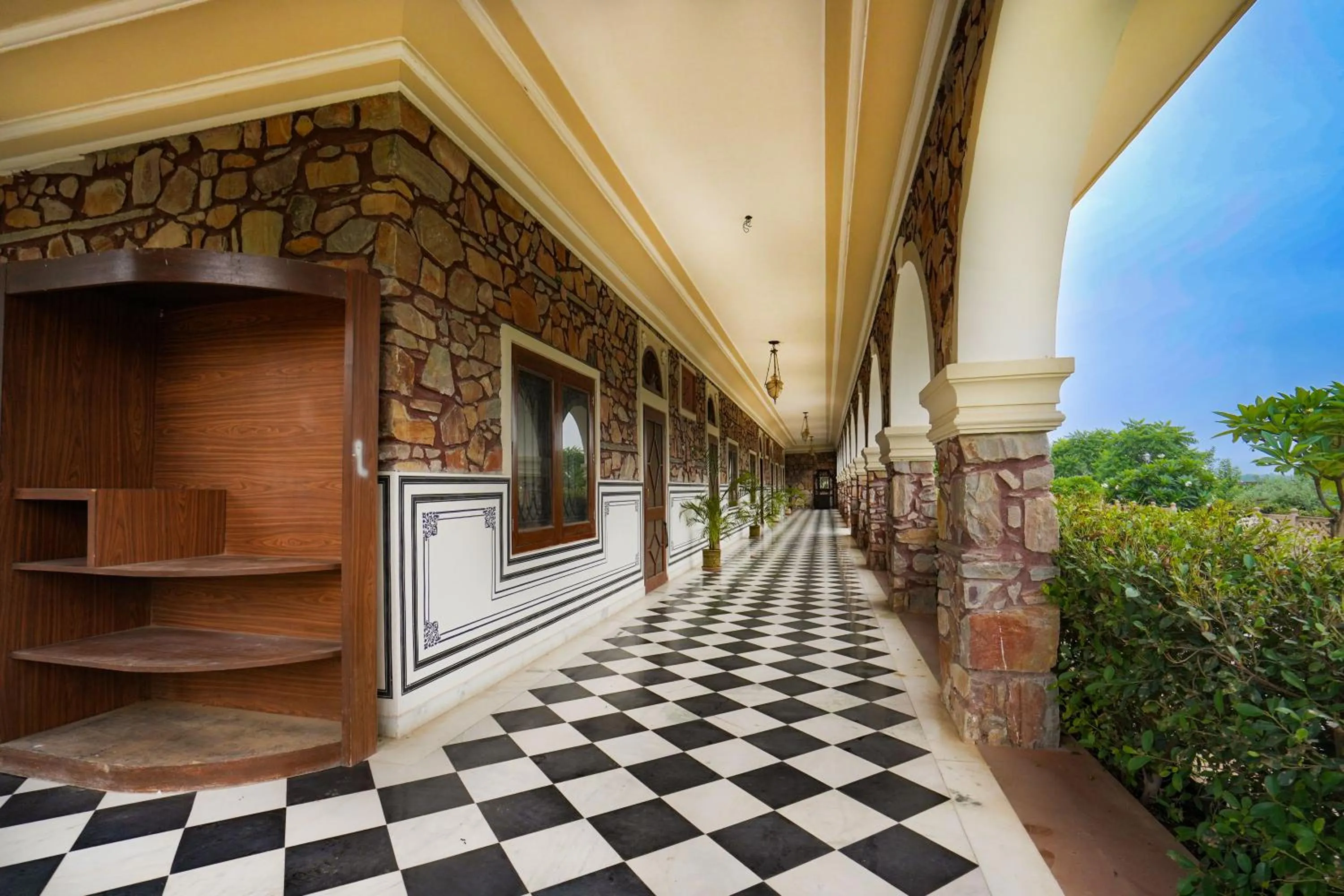 Property building in Khas Bagh