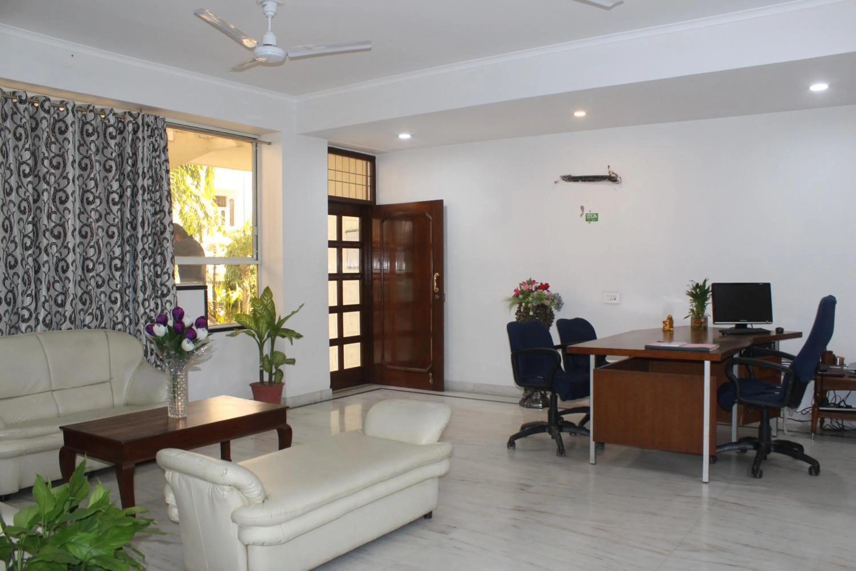 Lobby or reception in Hotel Sukhvilas