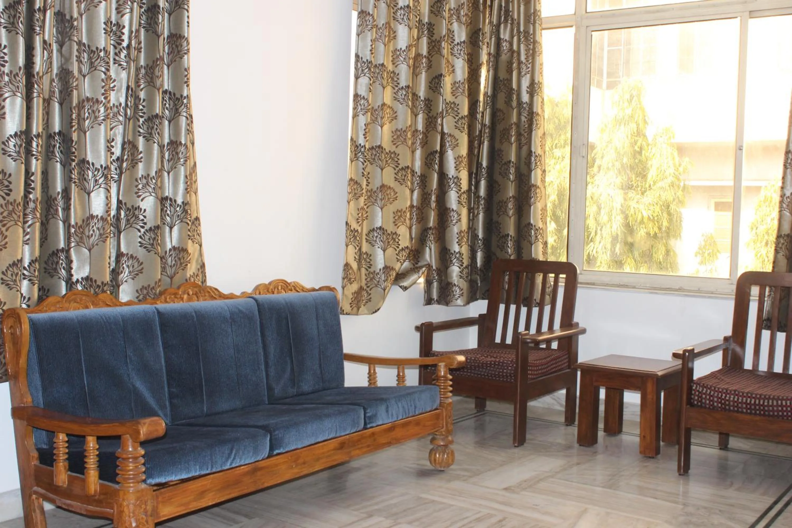 Bedroom in Hotel Sukhvilas