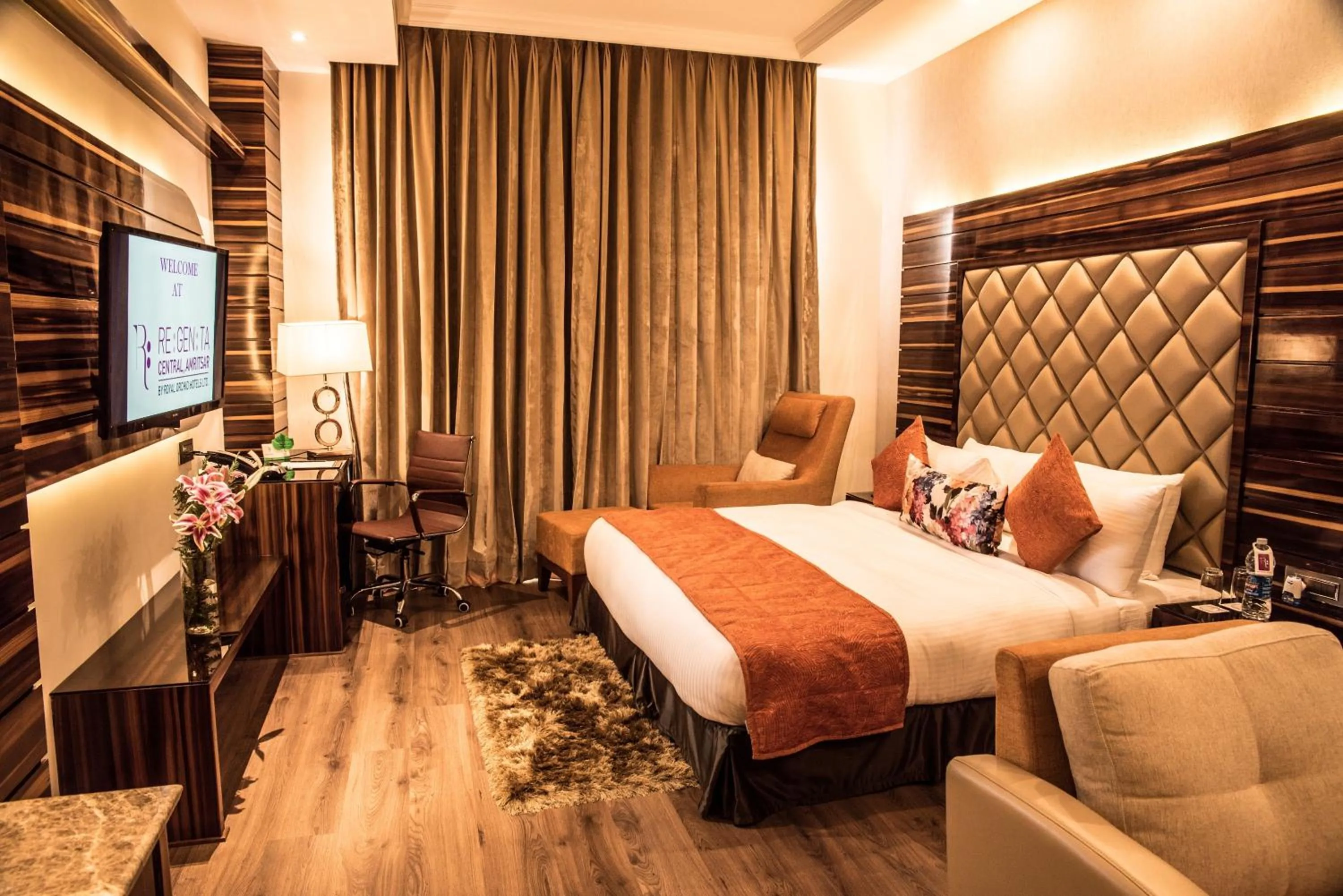 Bedroom, Bed in Regenta Central Amritsar