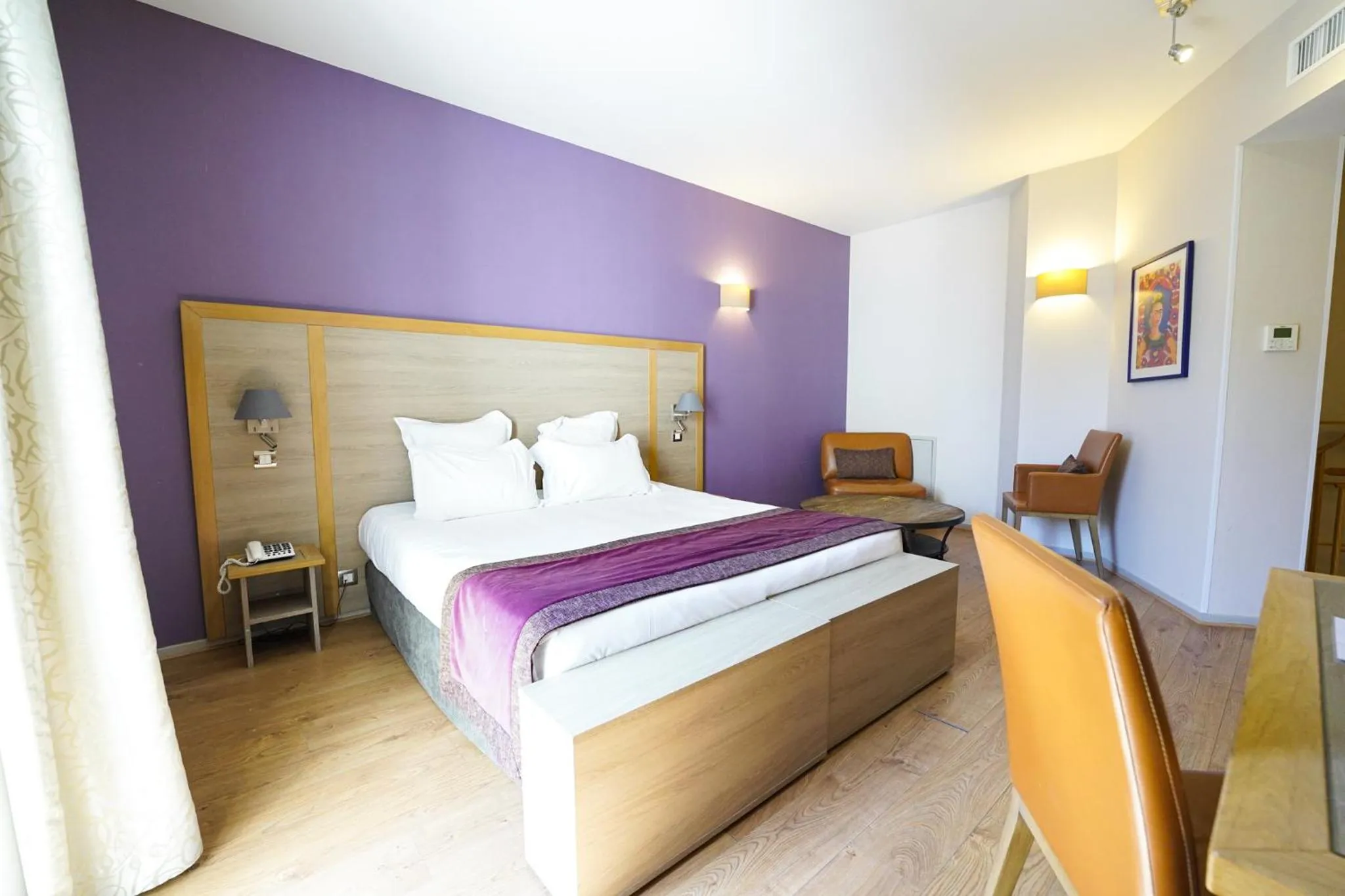 Bed in Hotel Vatel Bordeaux