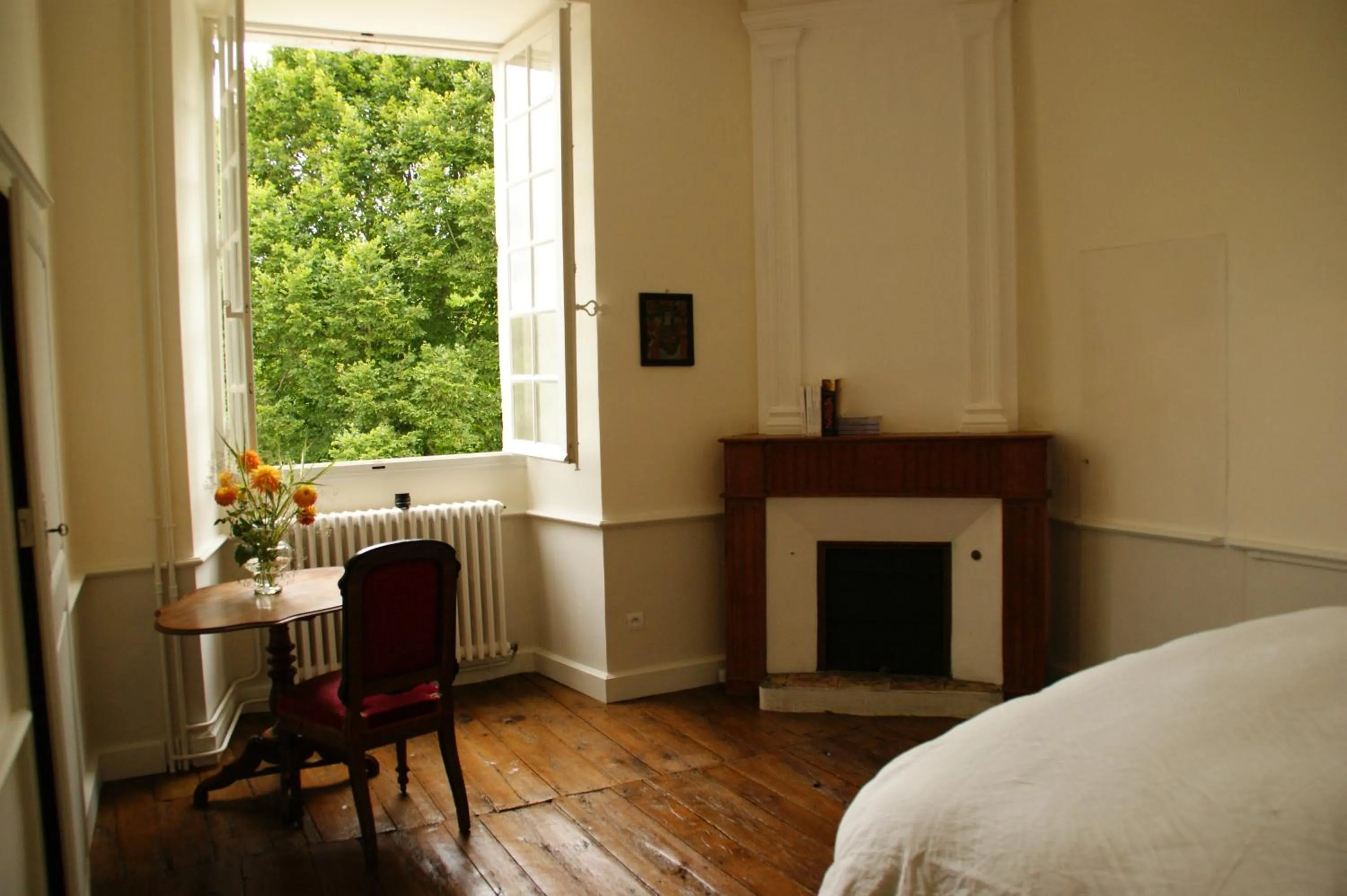 Bedroom in Château de La Combe