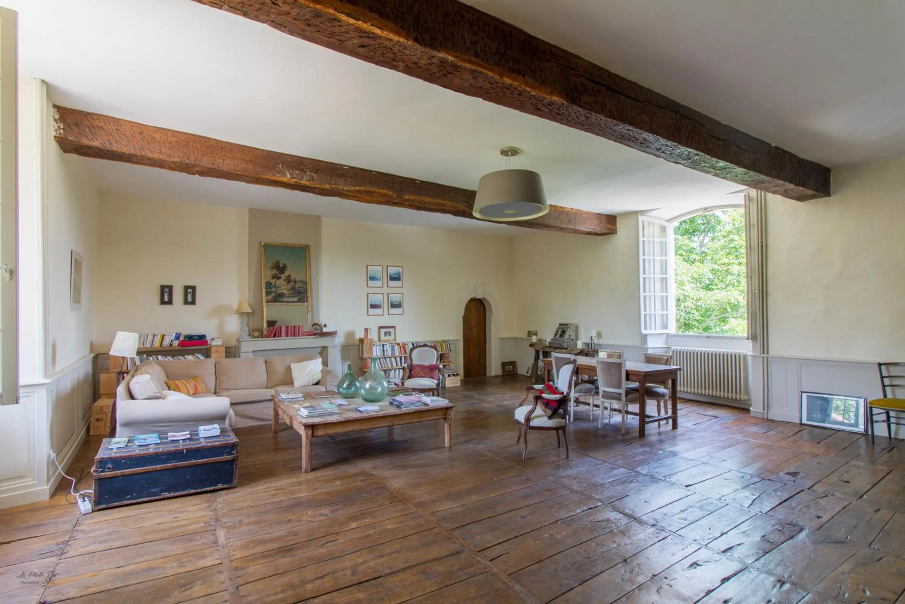 Seating area in Château de La Combe