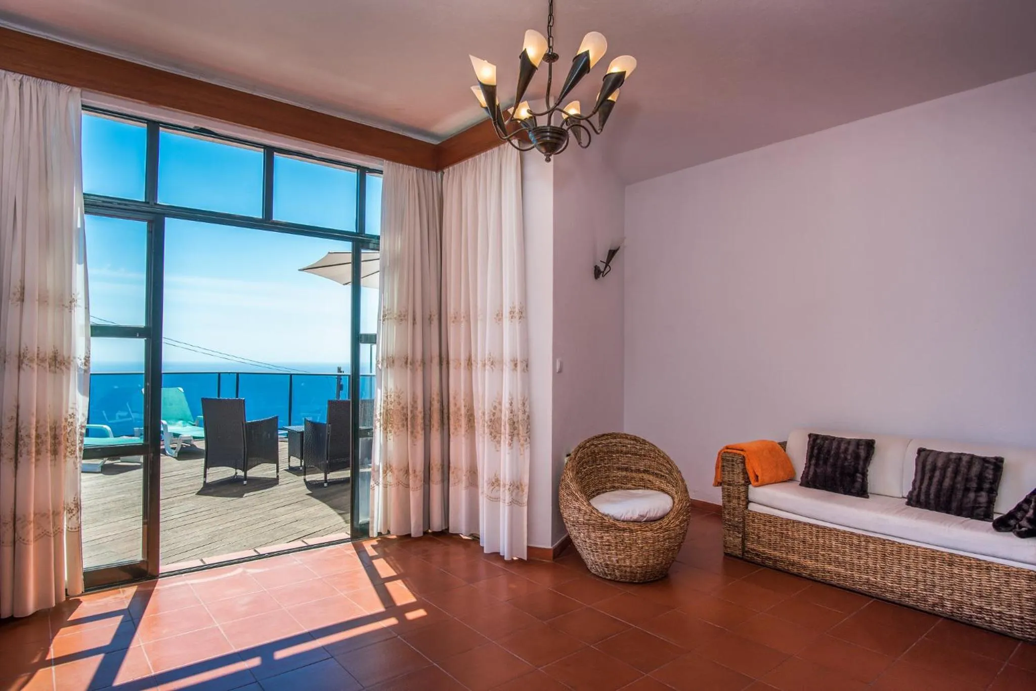 Balcony/Terrace in Vivenda da Esquina - by LovelyStay