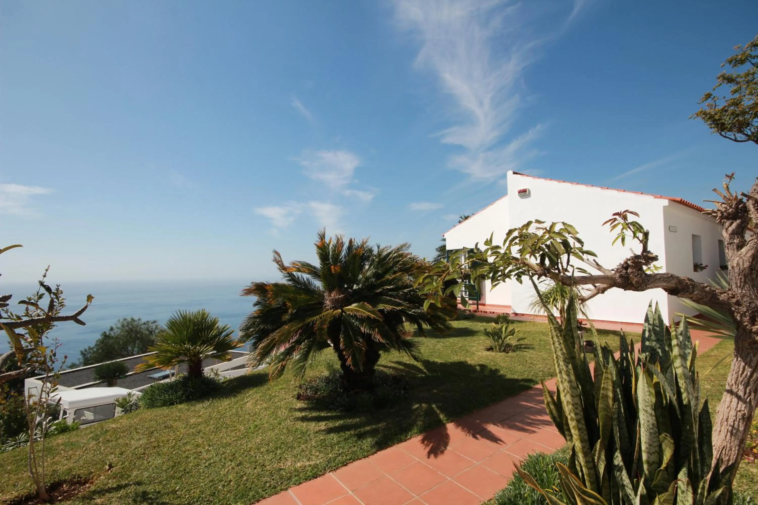 Property building in Vivenda da Esquina - by LovelyStay