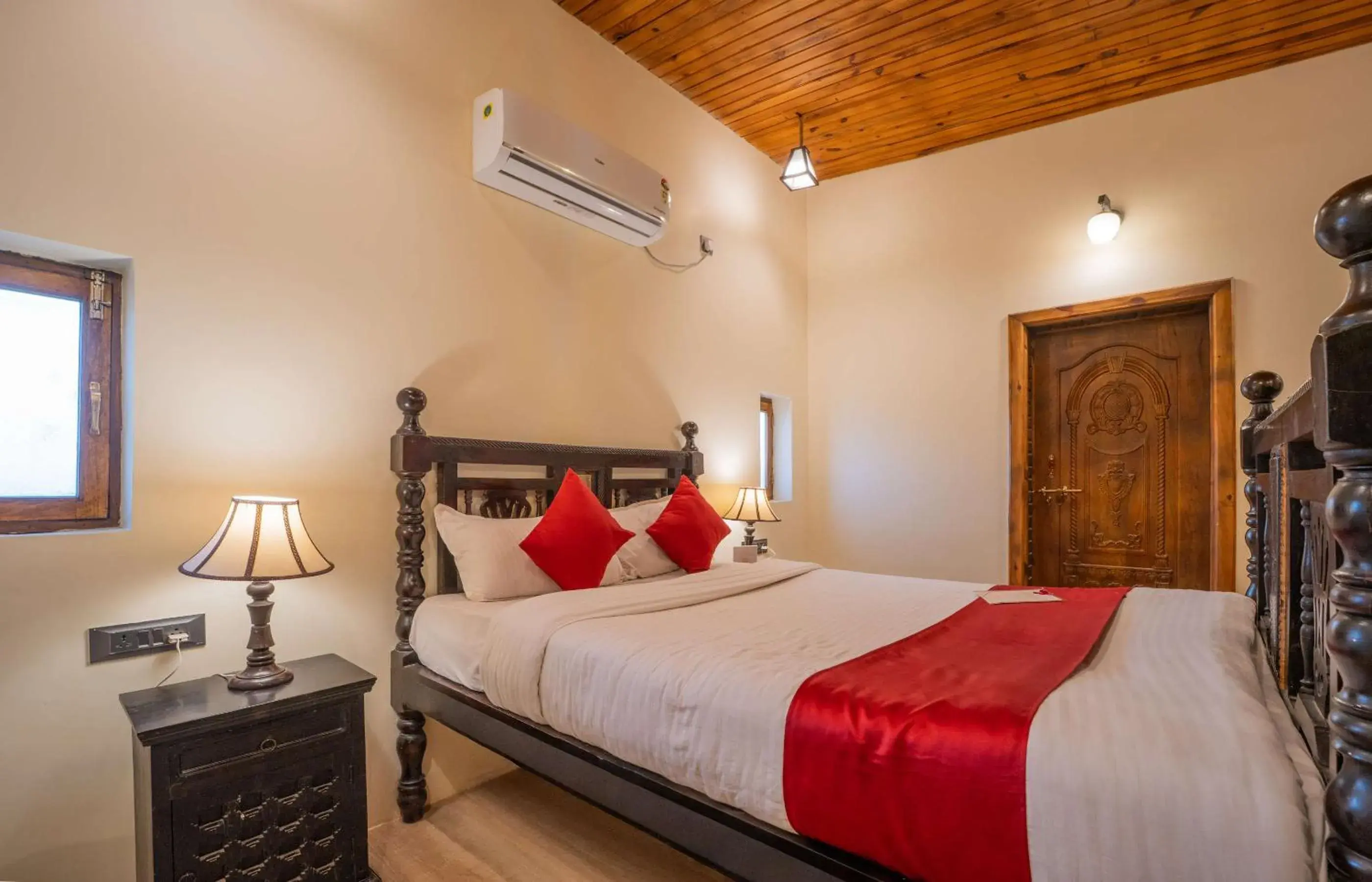 Bedroom, Bed in Hotel Shahi Palace Mandawa Bedroom, Bed in Hotel Shahi Palace Mandawa