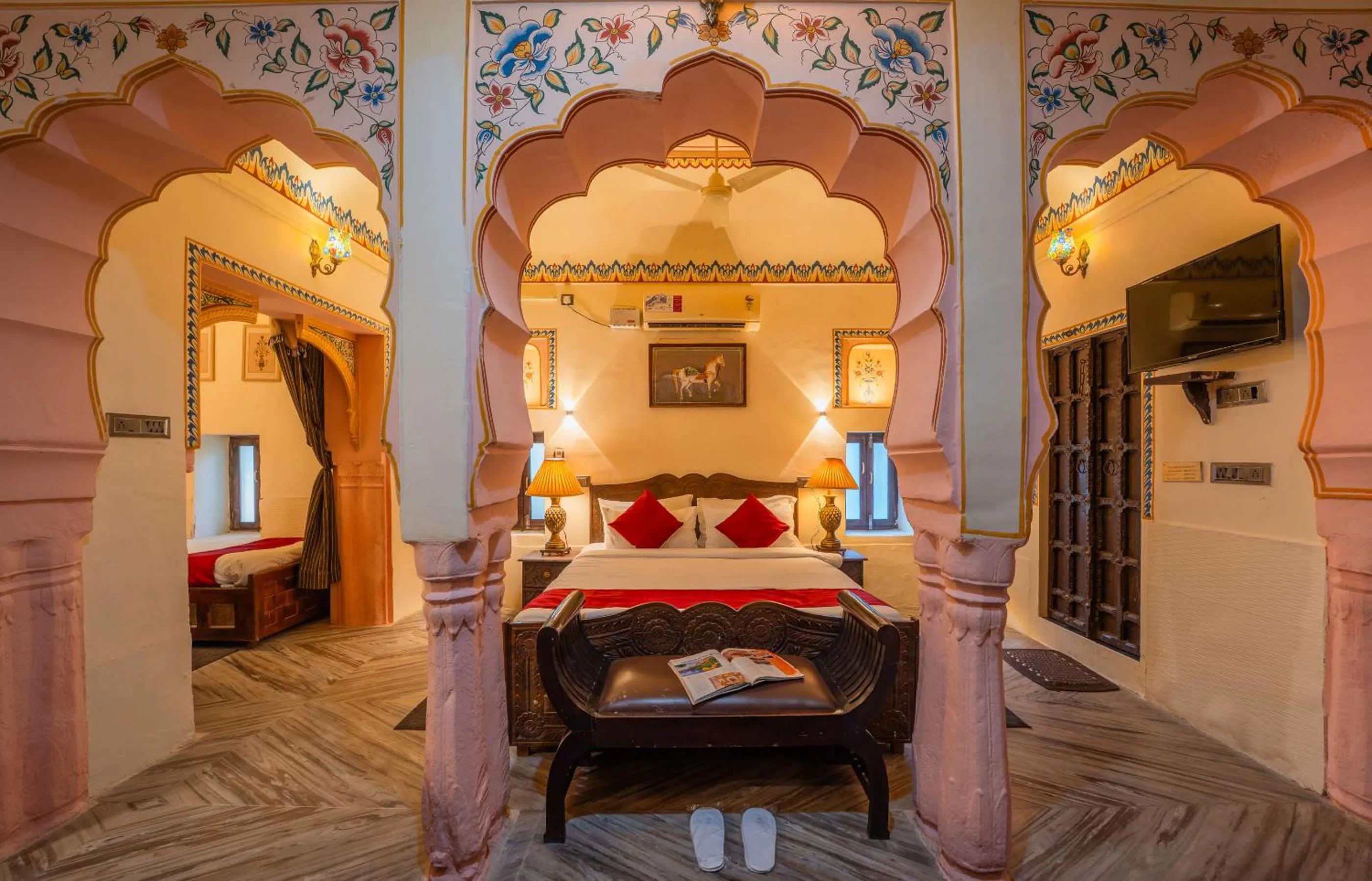Bedroom, Bed in Hotel Shahi Palace Mandawa