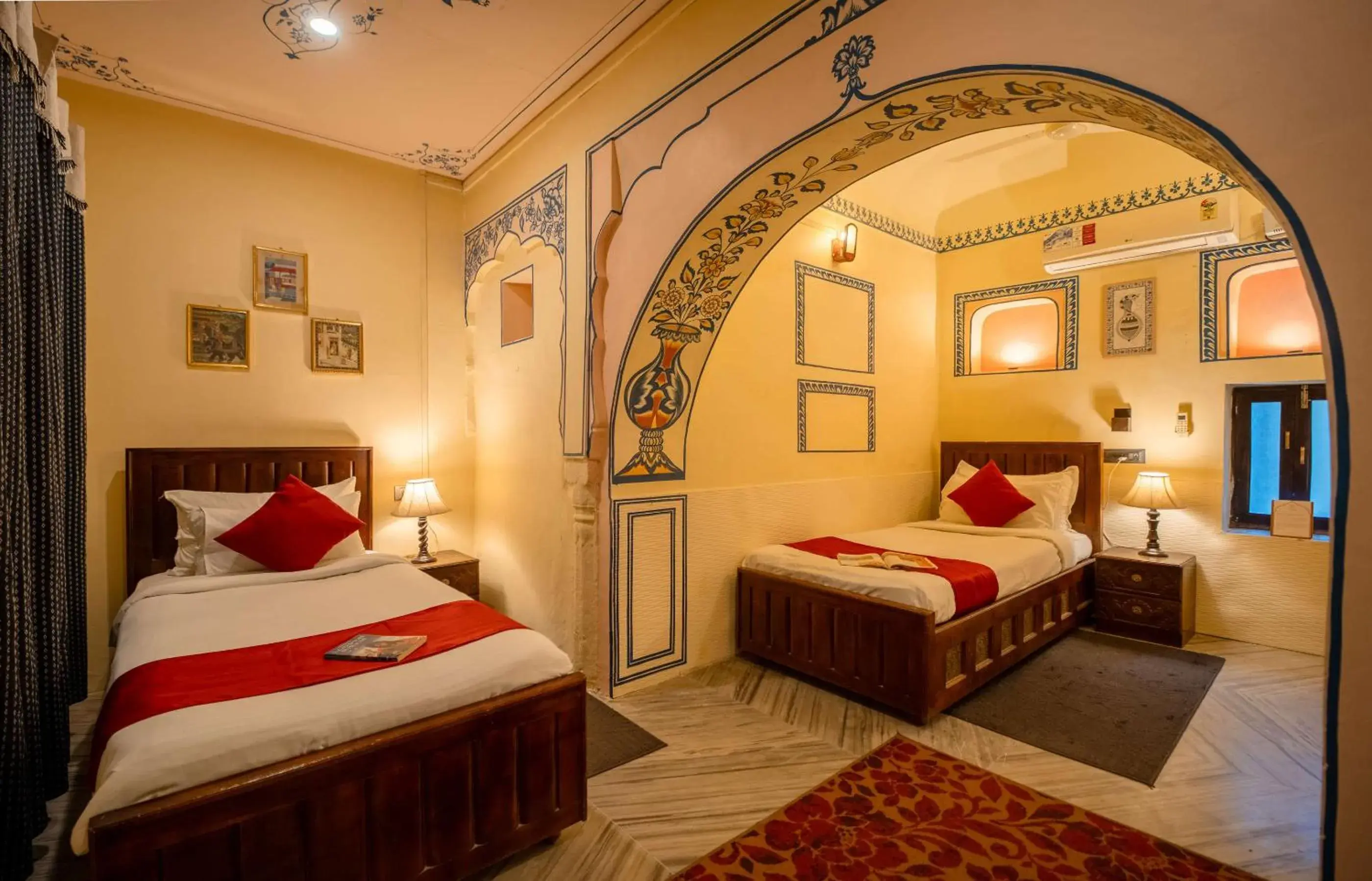 Deluxe Twin Room in Hotel Shahi Palace Mandawa Deluxe Twin Room in Hotel Shahi Palace Mandawa