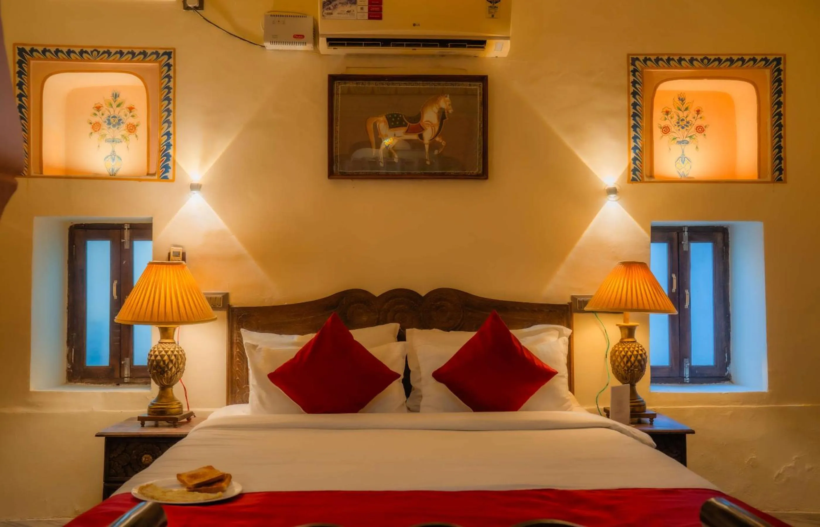 Bedroom, Bed in Hotel Shahi Palace Mandawa