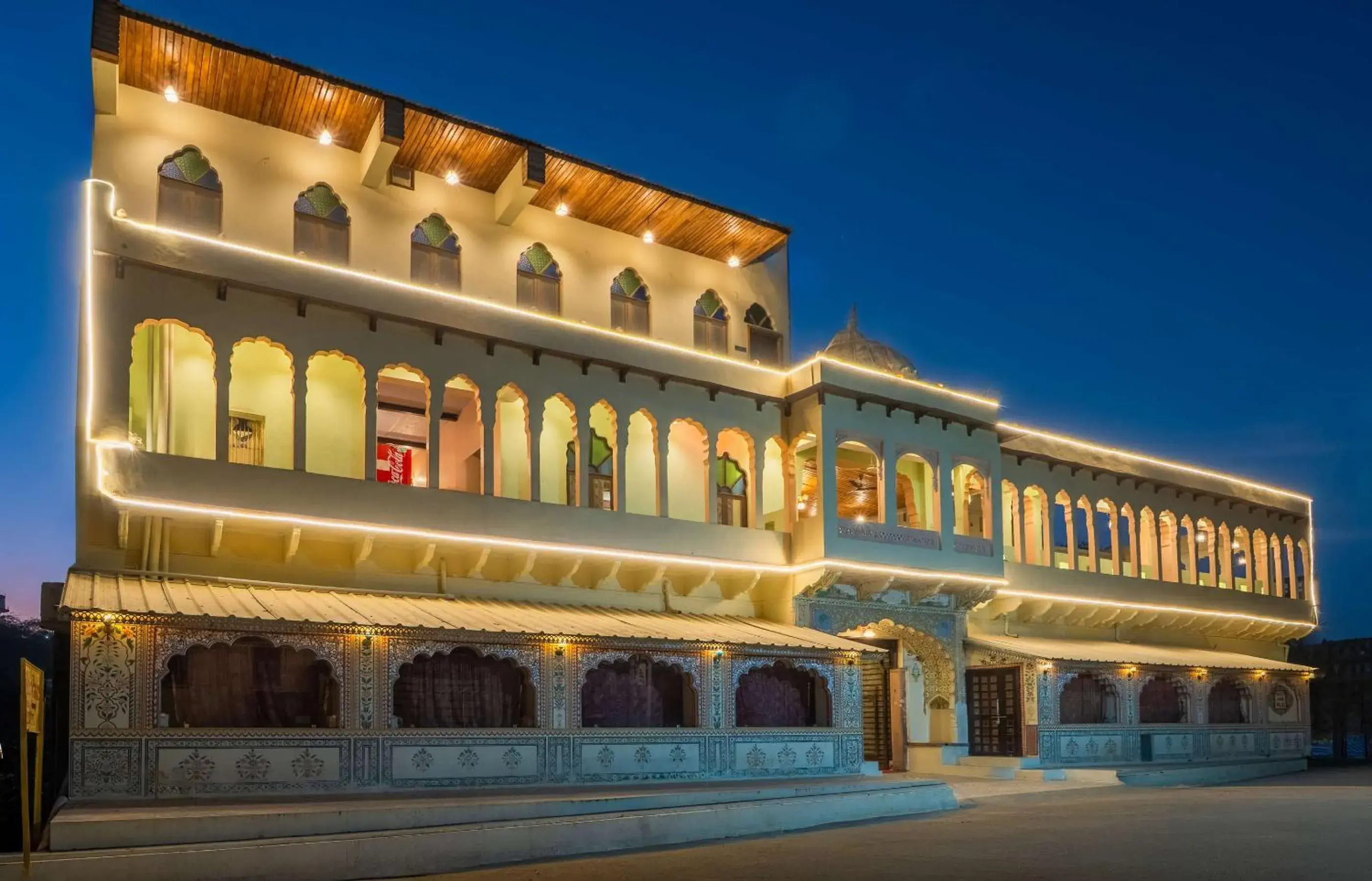 Property building in Hotel Shahi Palace Mandawa Property building in Hotel Shahi Palace Mandawa