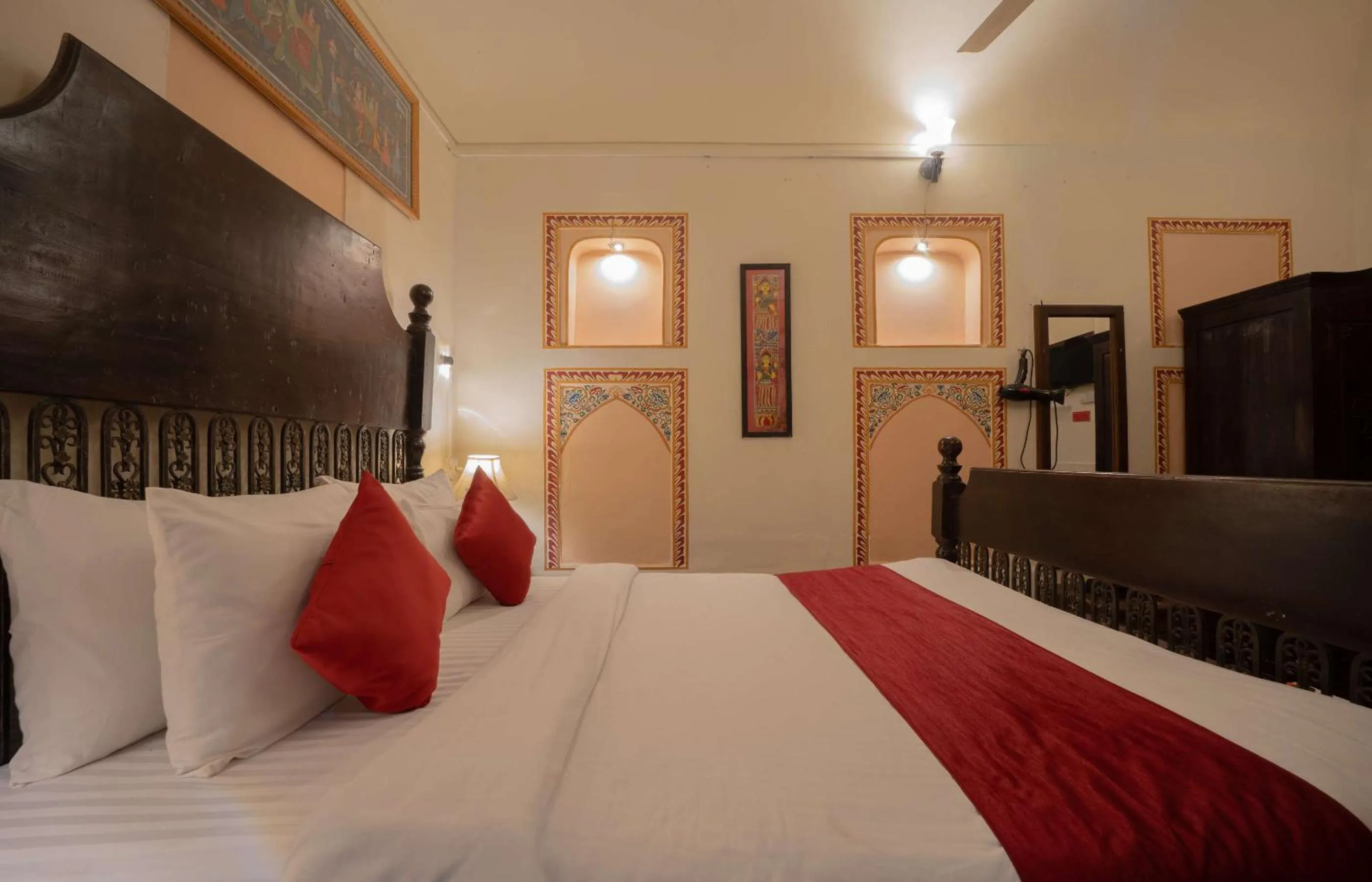 Bedroom, Bed in Hotel Shahi Palace Mandawa