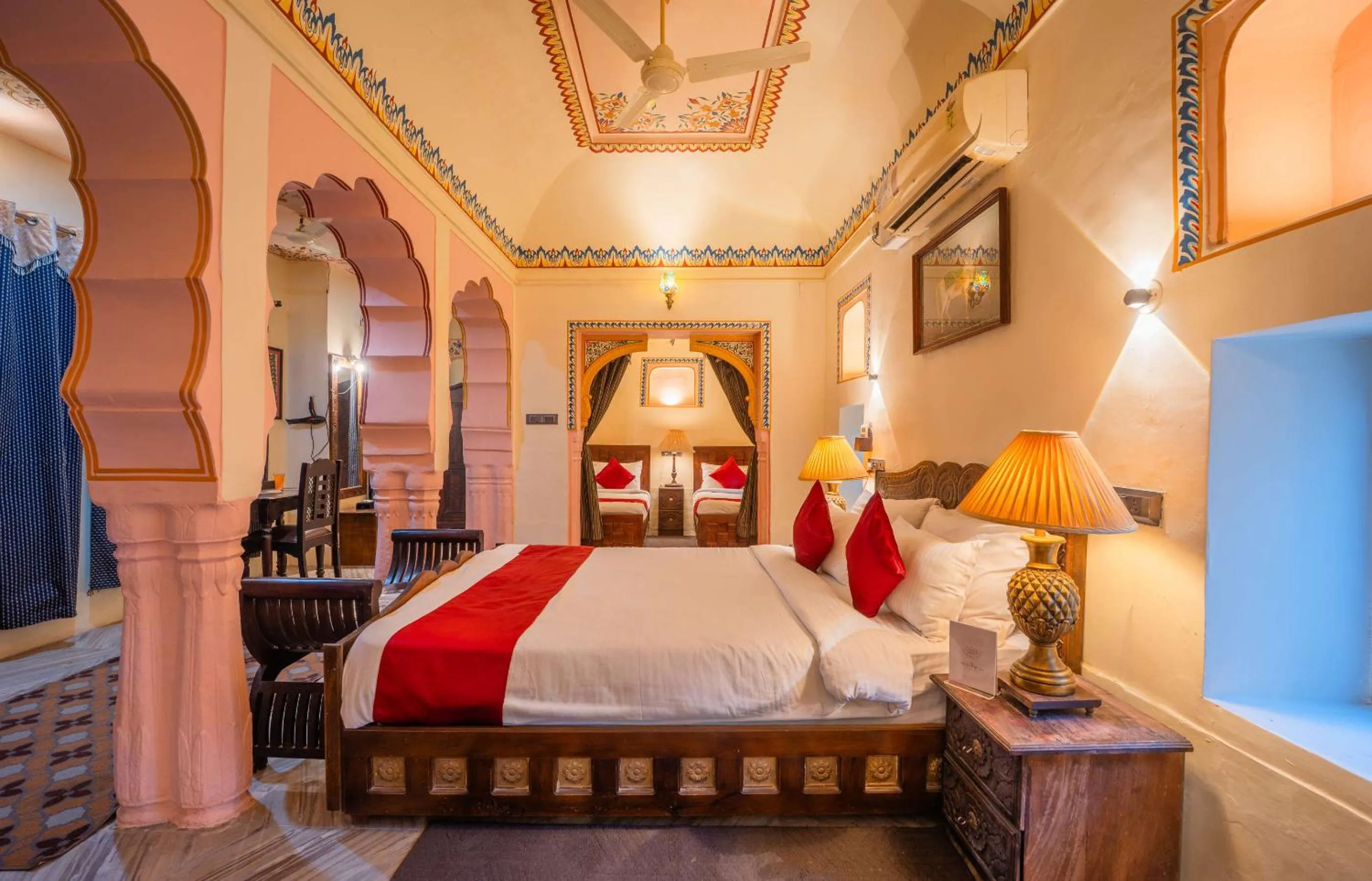 Bedroom, Bed in Hotel Shahi Palace Mandawa