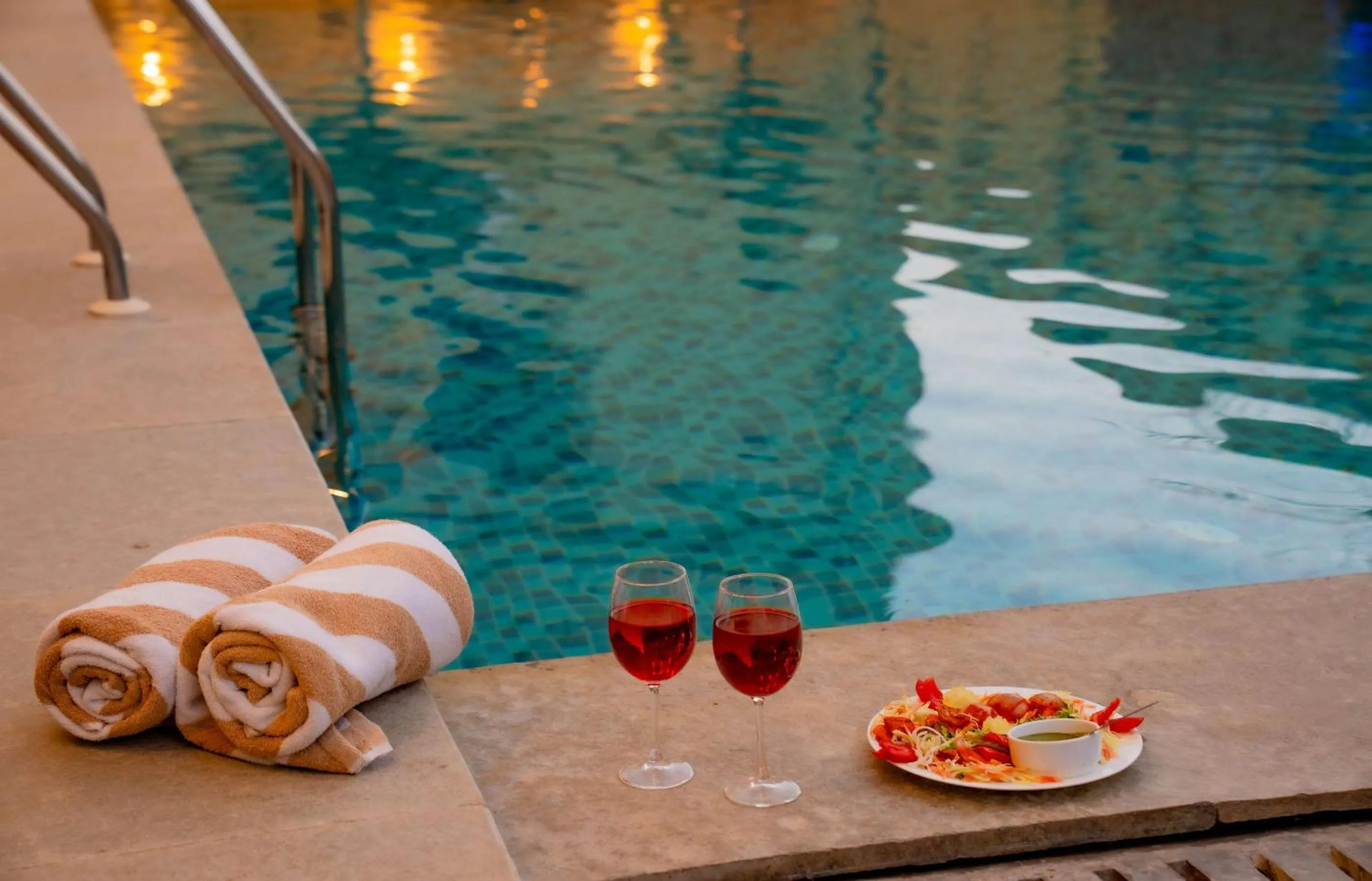 Swimming pool in Hotel Shahi Palace Mandawa