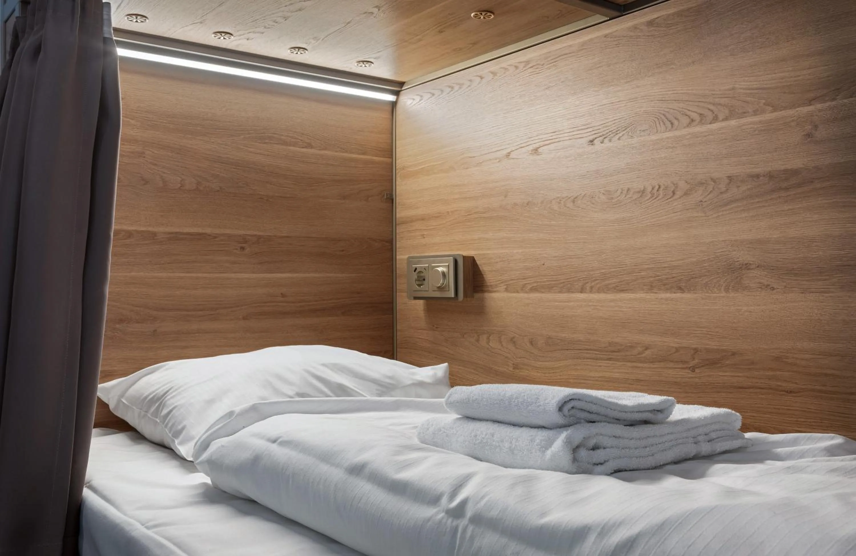 Bedroom, Bed in K7 Hotel Oslo