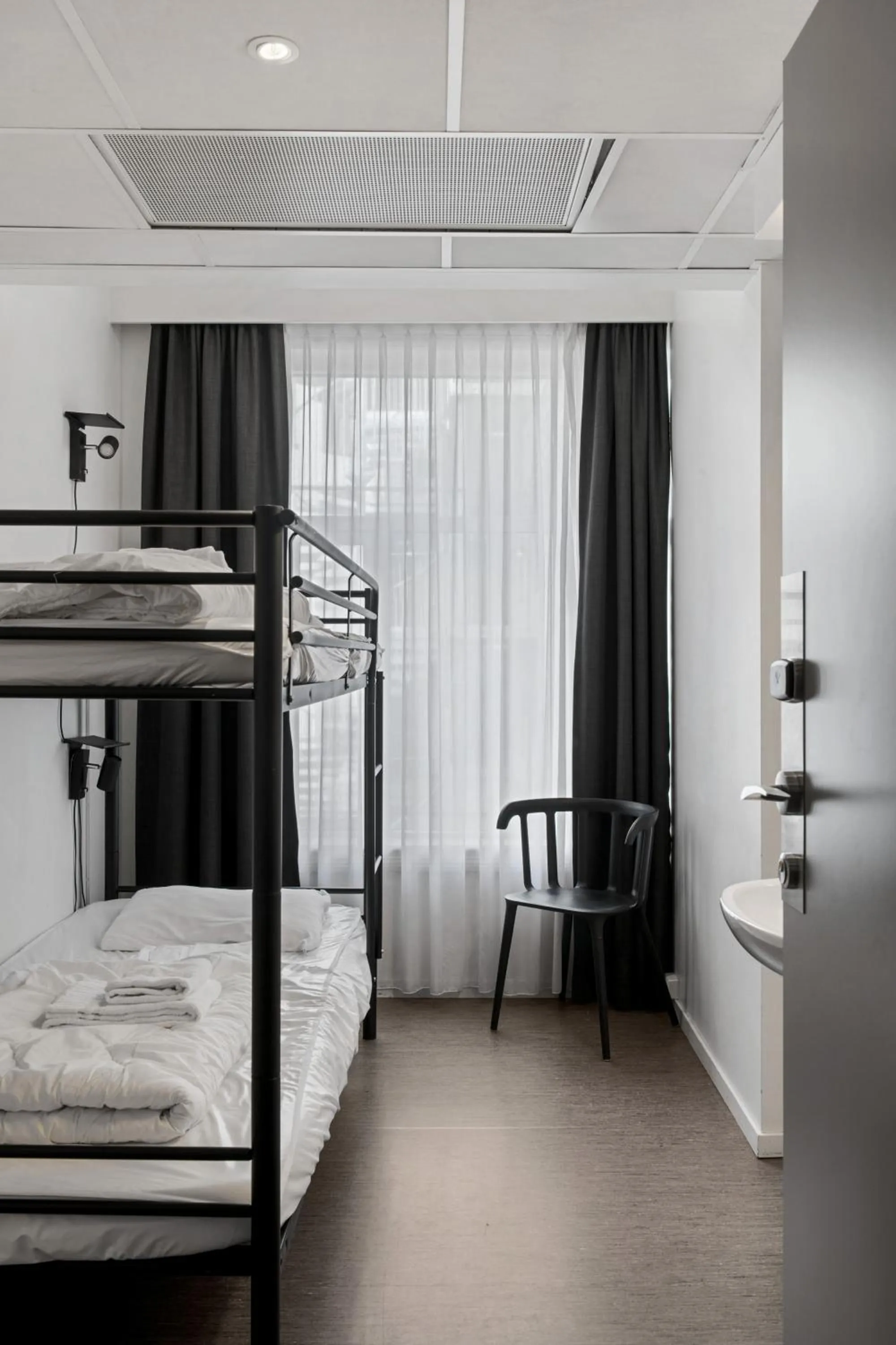 Photo of the whole room, Bed in K7 Hotel Oslo