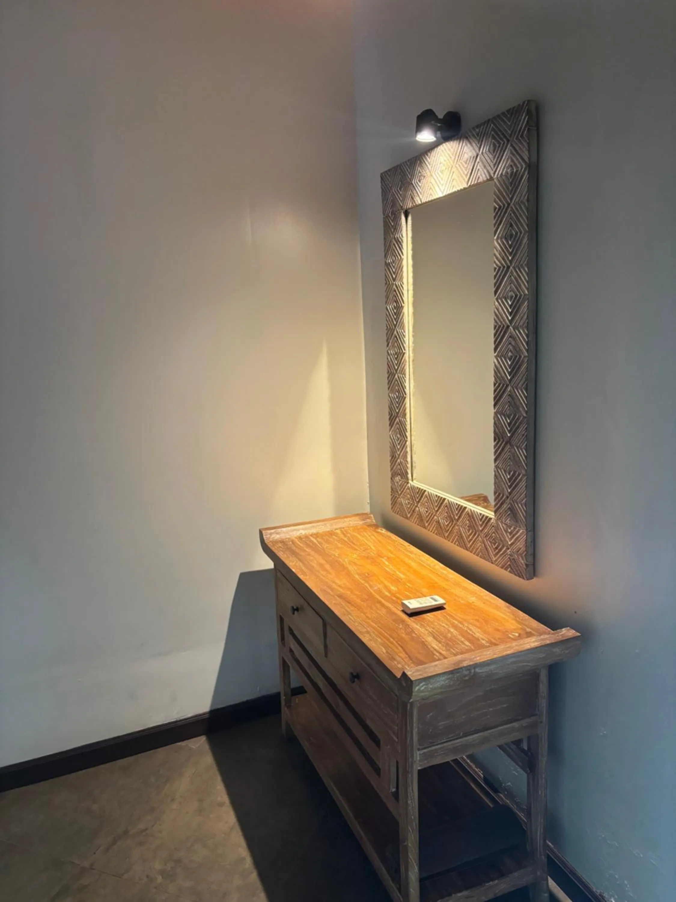 hair dresser in Breezy Point Villas