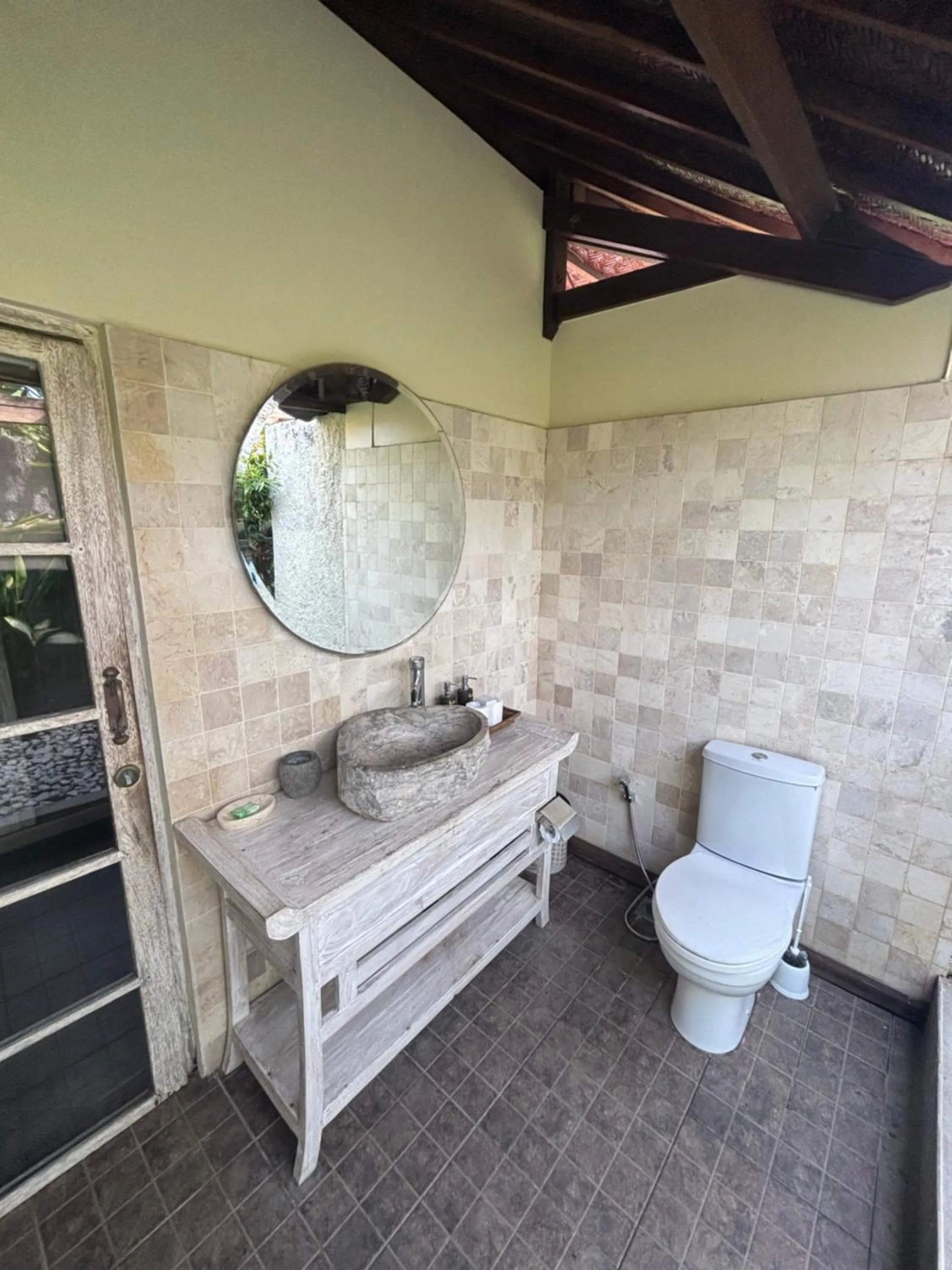 Toilet in Breezy Point Villas