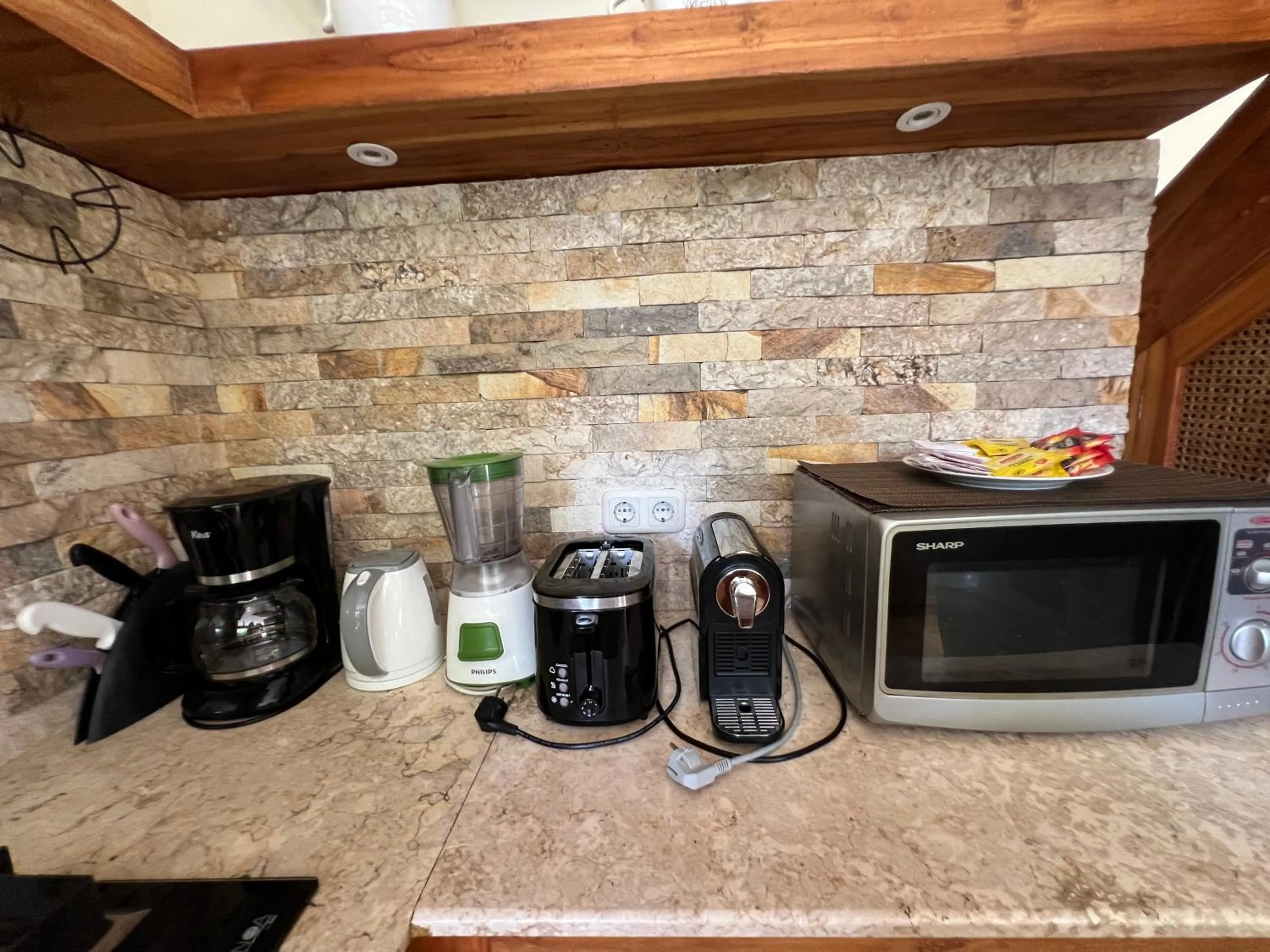 Coffee/tea facilities in Breezy Point Villas