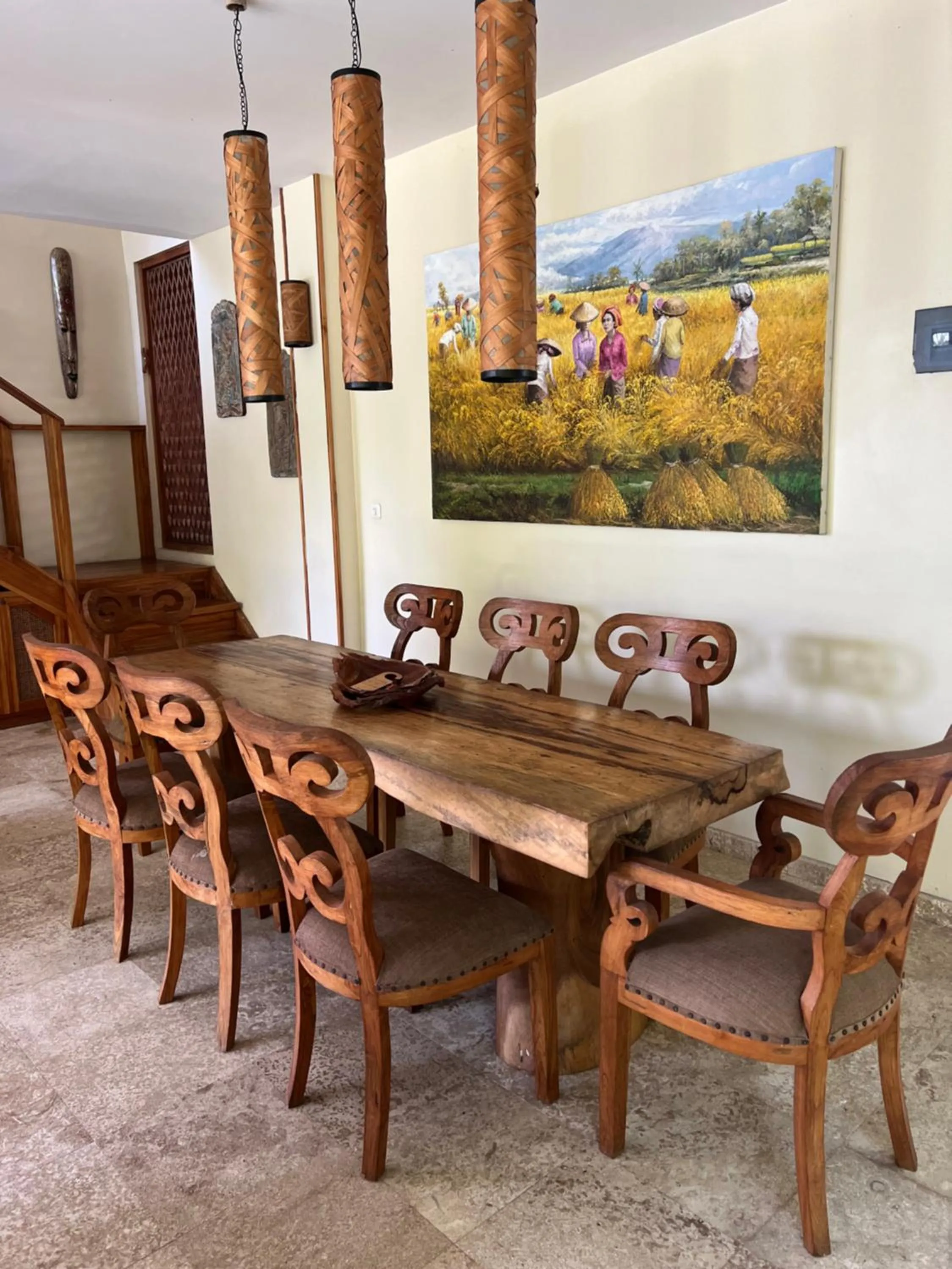 Dining area in Breezy Point Villas