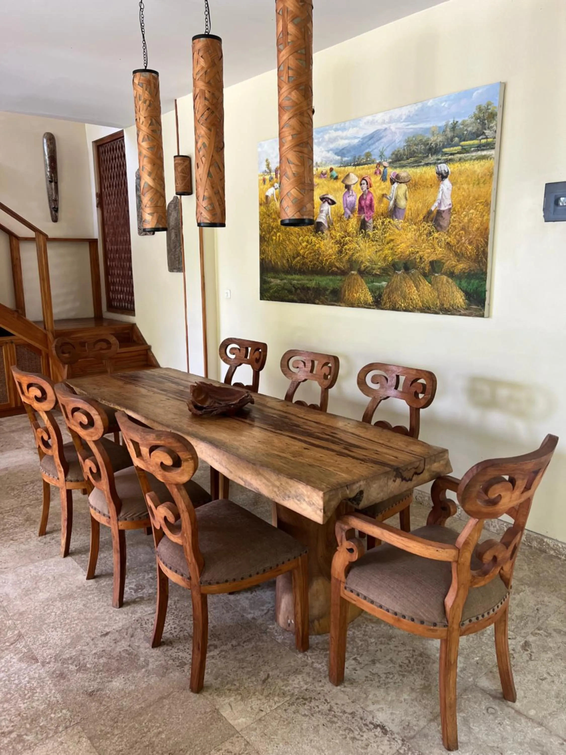 Dining area in Breezy Point Villas