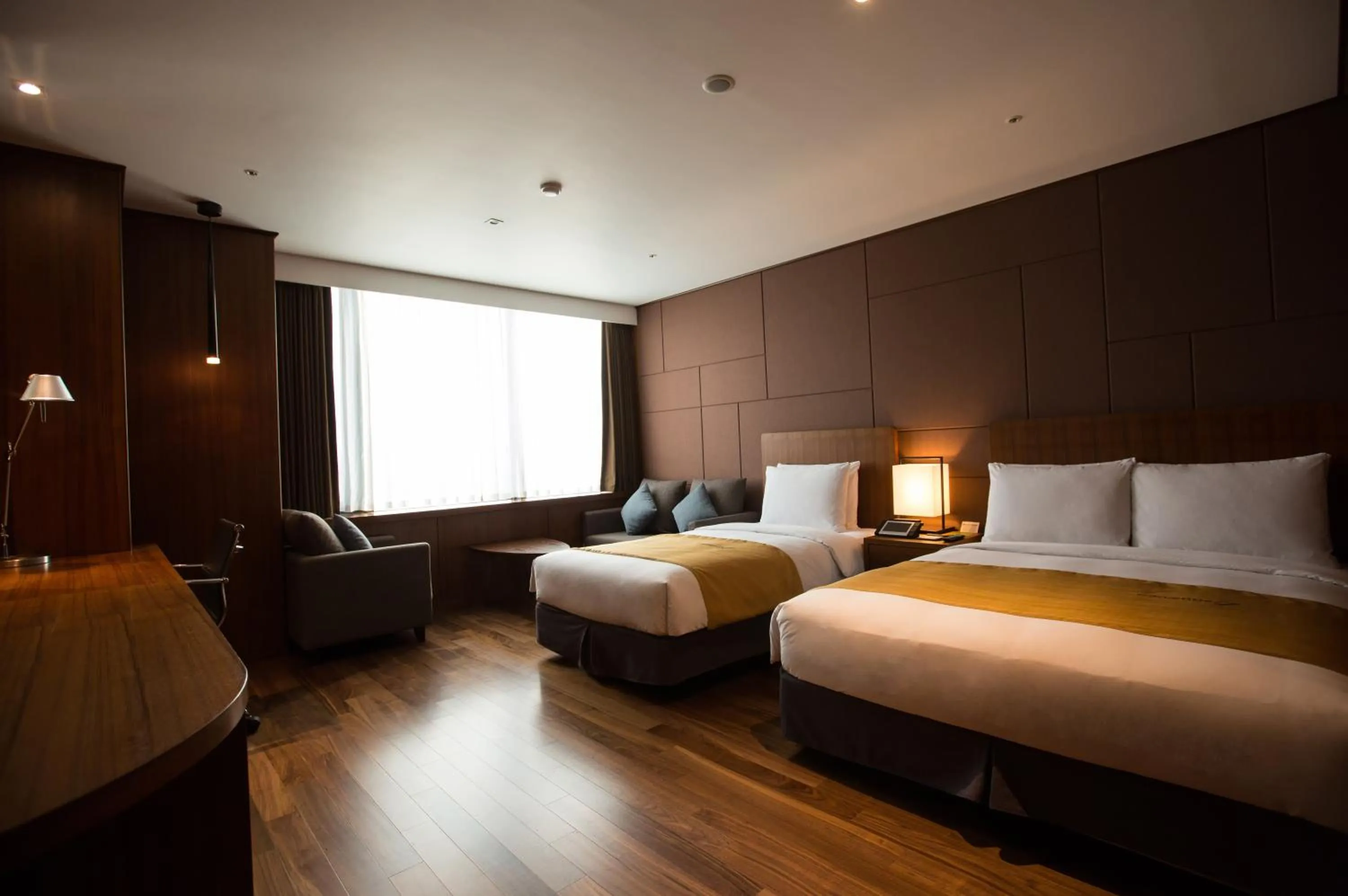 Photo of the whole room, Bed in Hotel Venue-G Seoul