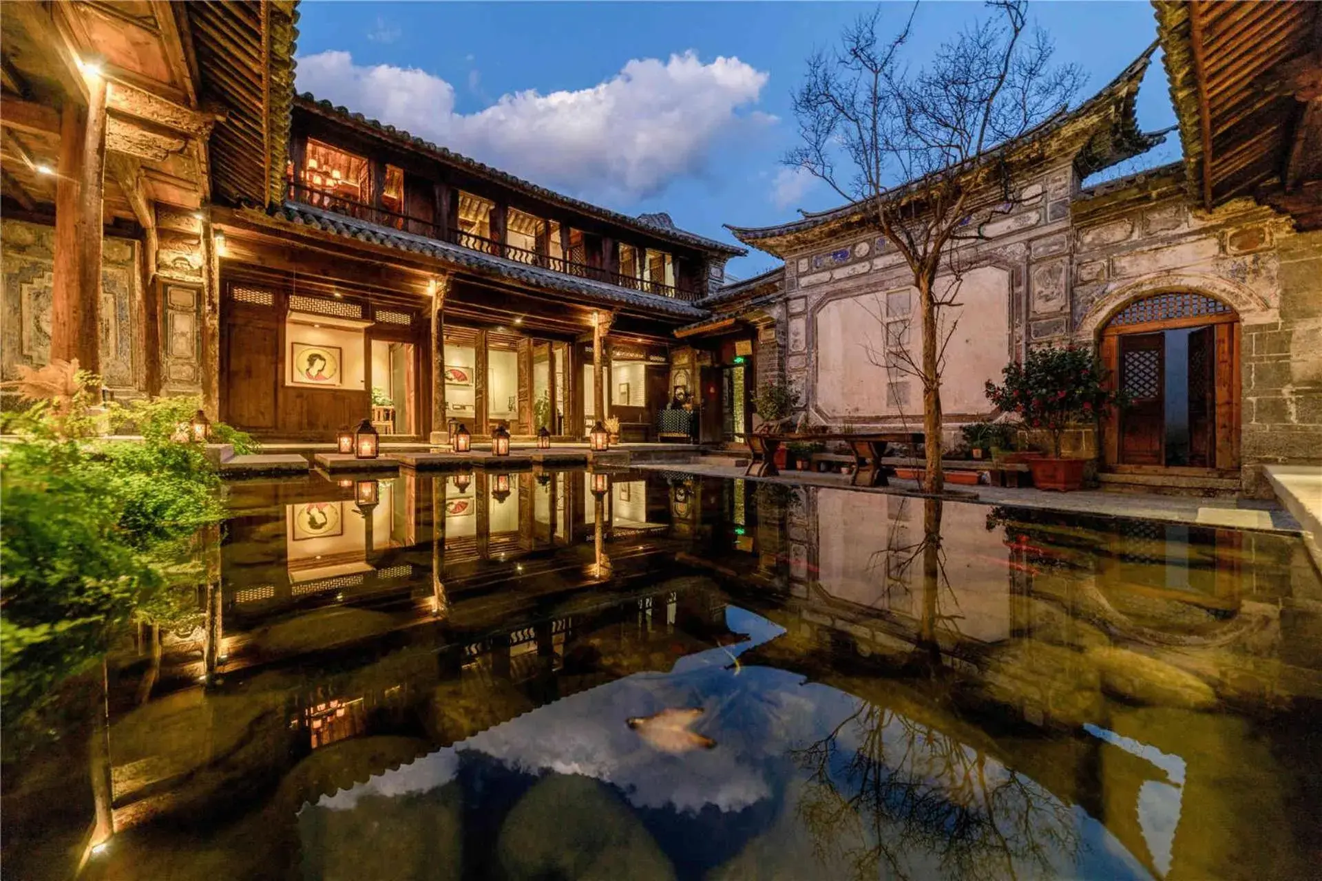 Property building in Dali Old Courtyard Boutique Inn Property building in Dali Old Courtyard Boutique Inn