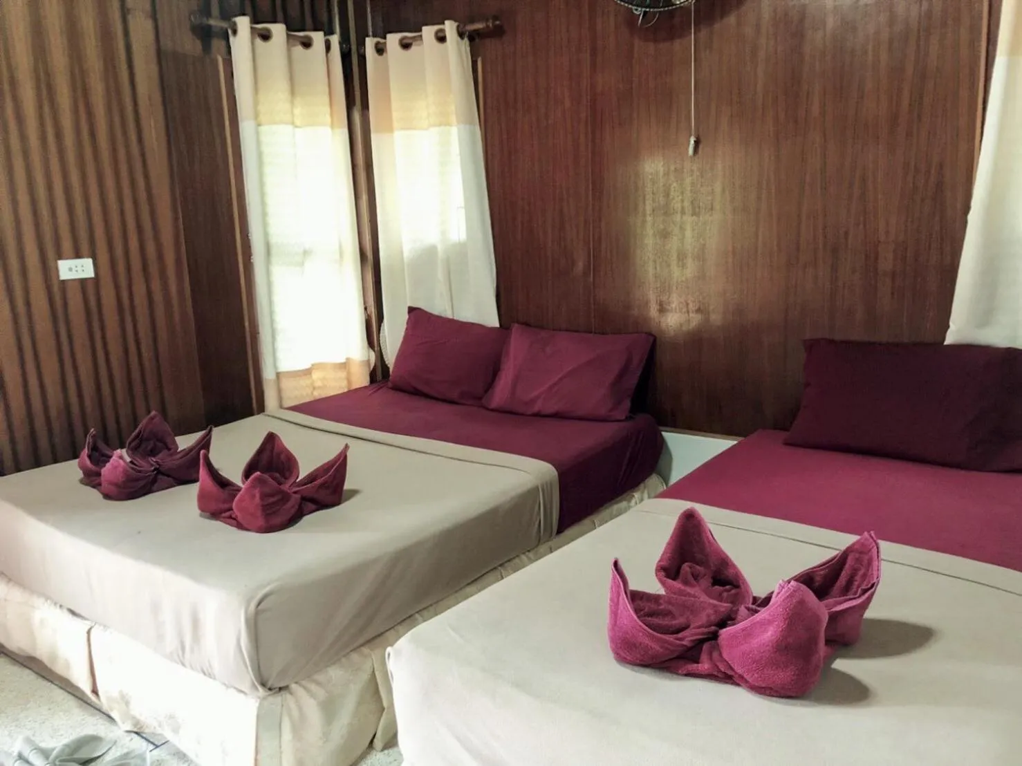 Bed in Phangan Lodge