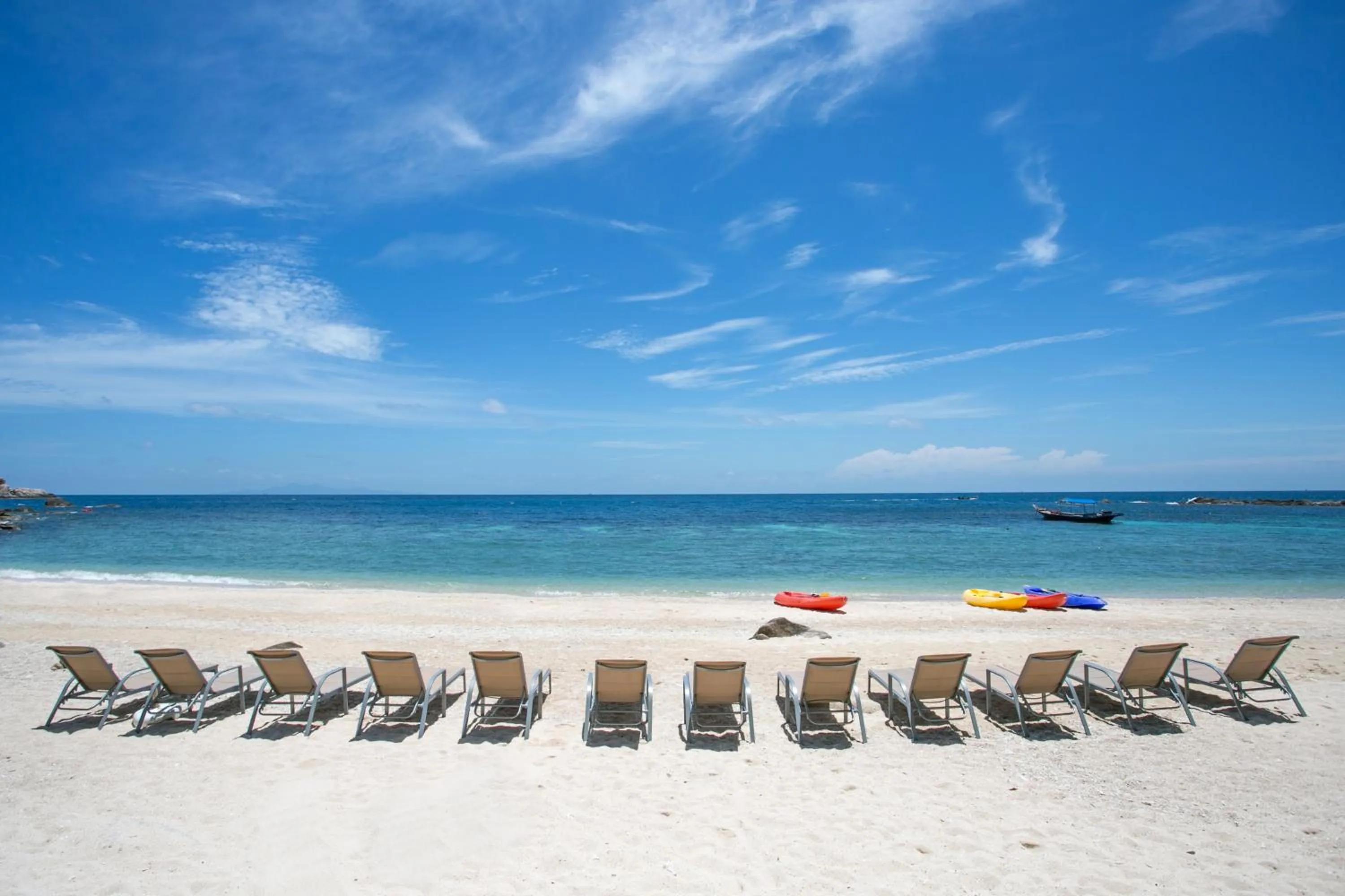 Beach in Sai Daeng Resort