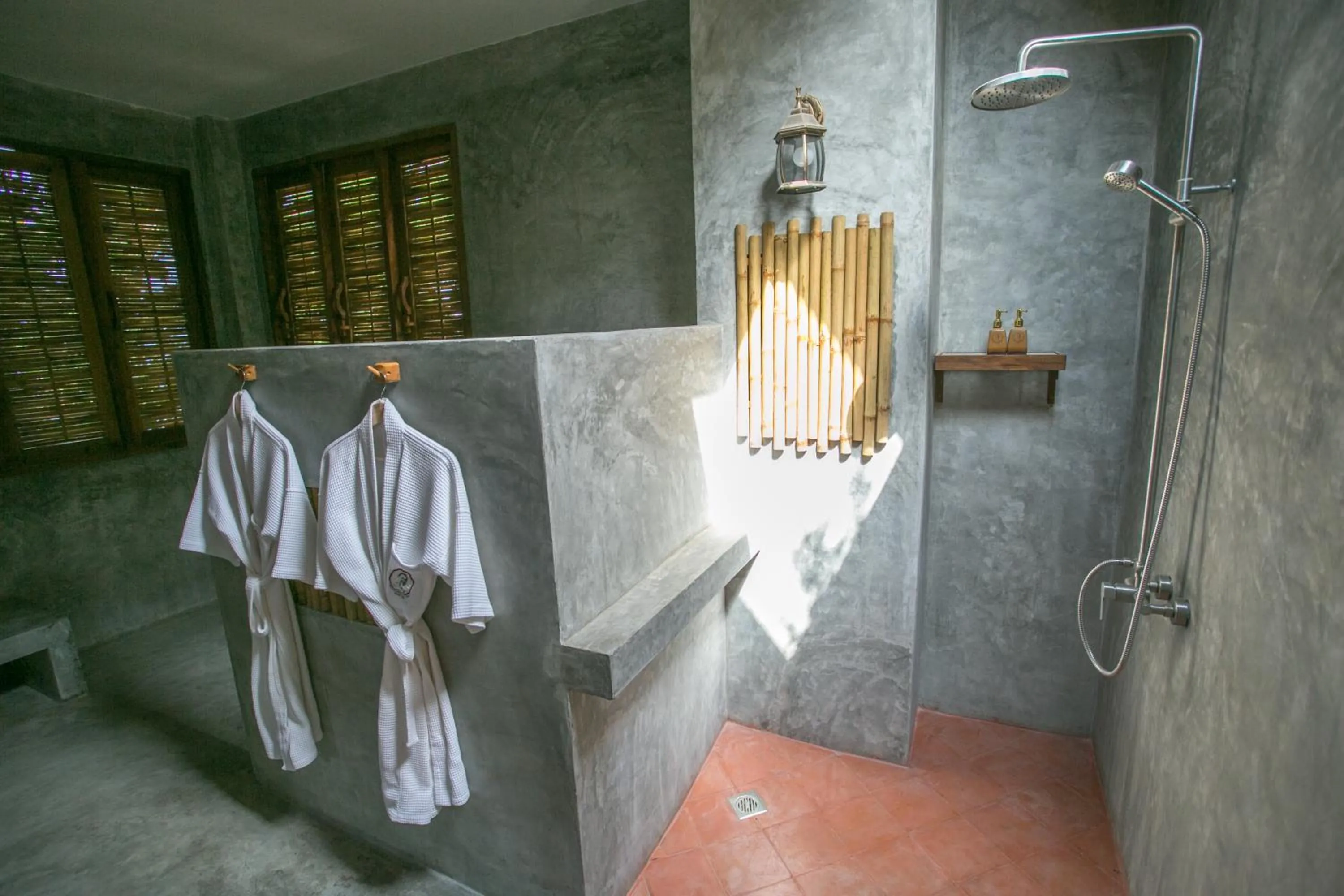 Shower in Sai Daeng Resort