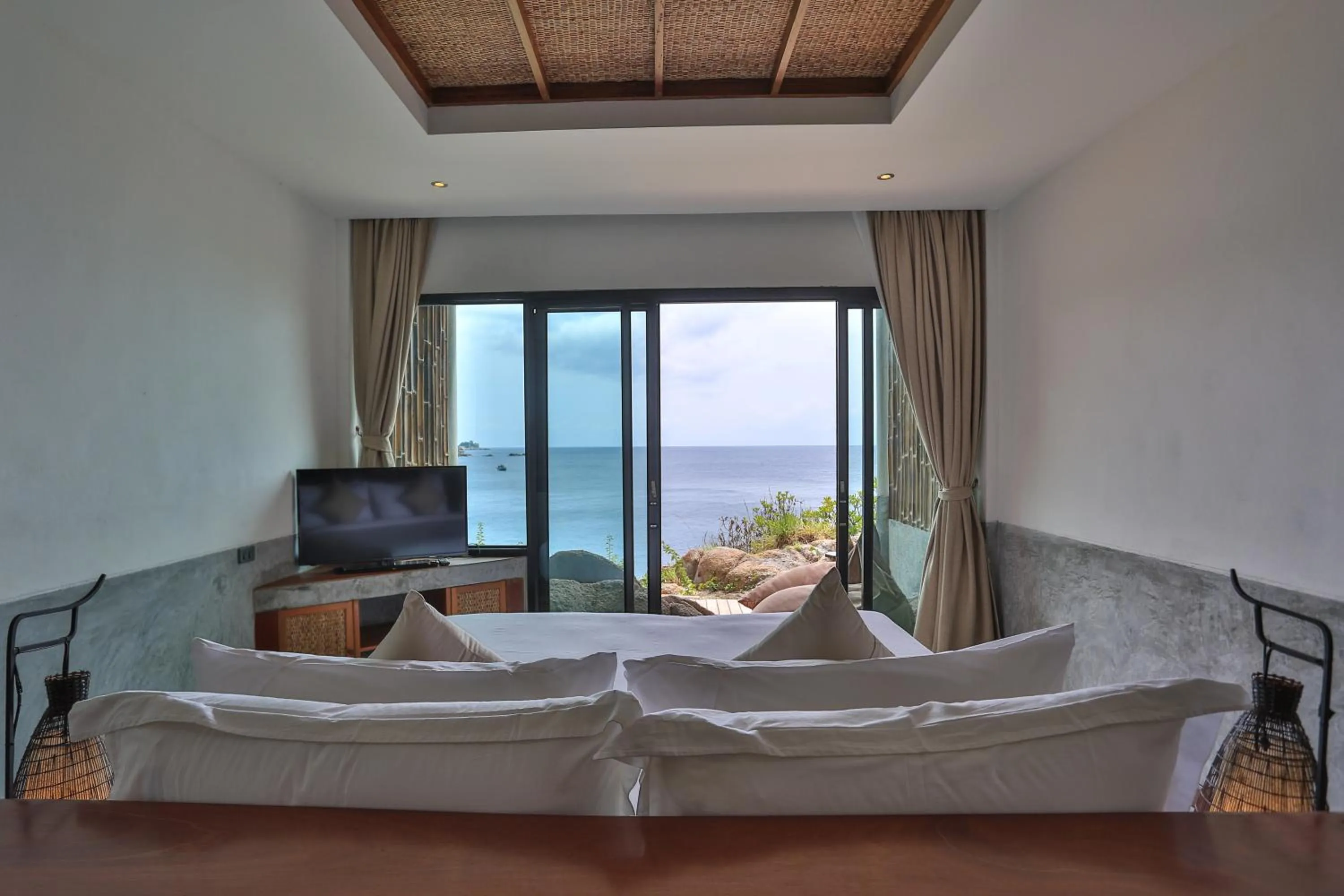 Photo of the whole room in Sai Daeng Resort