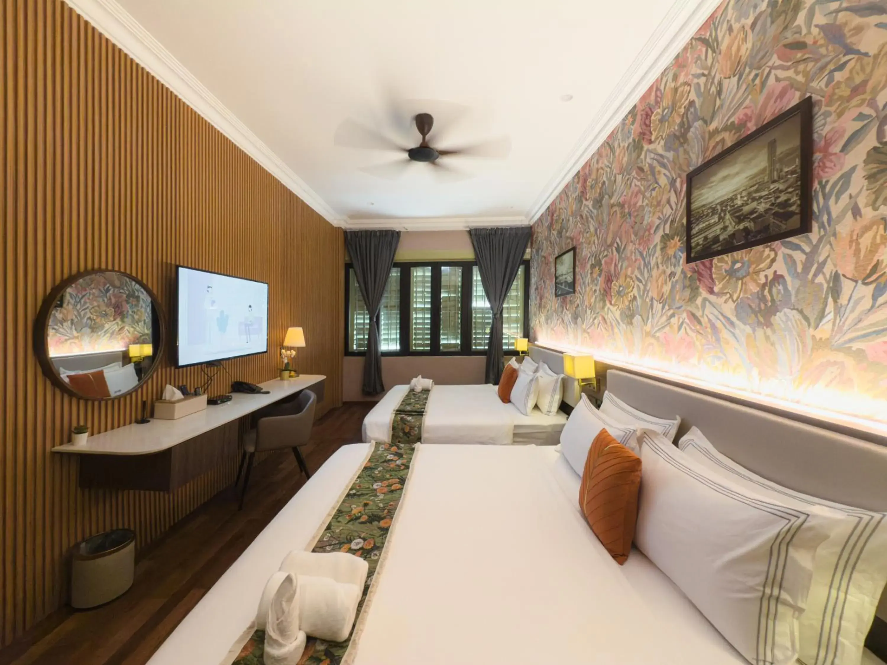 Bed in RARE Heritage House Bed in RARE Heritage House