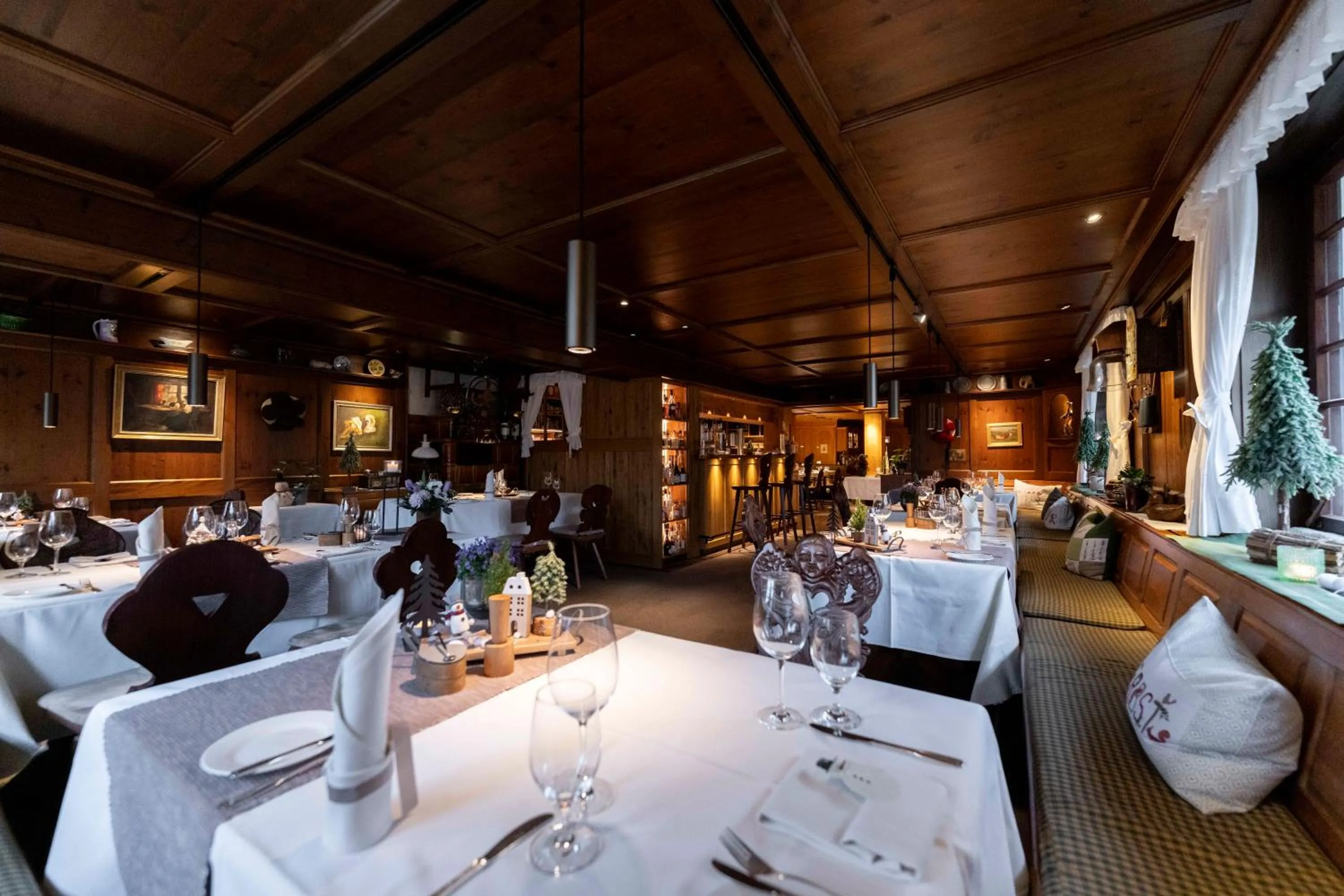 Restaurant/places to eat in Hotel Zum Ochsen