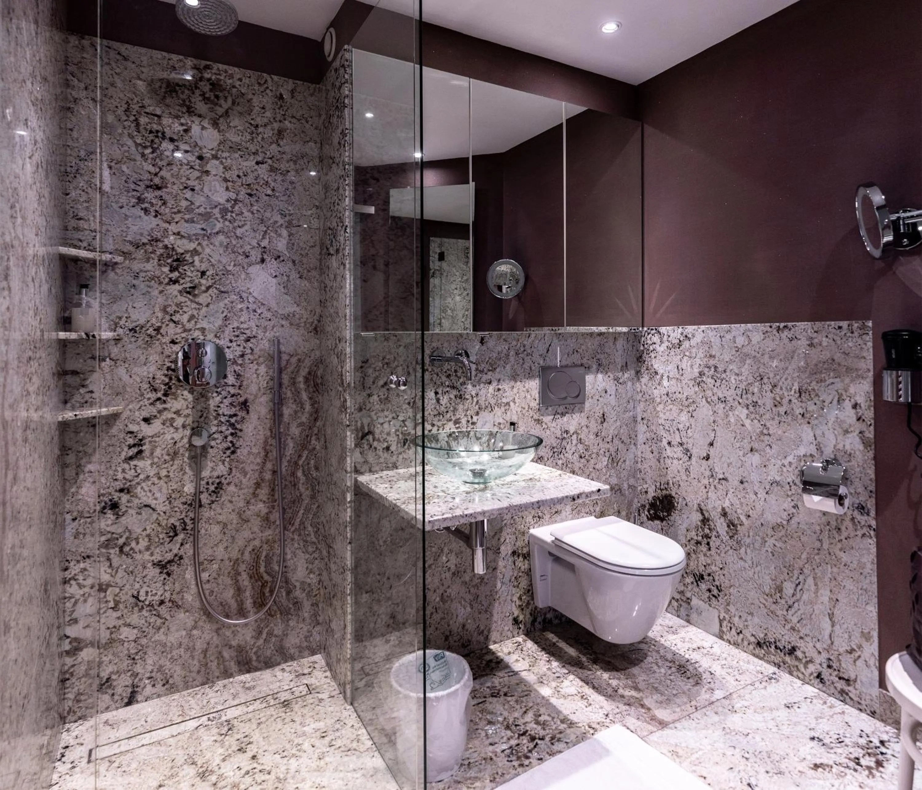 Shower in Hotel Zum Ochsen