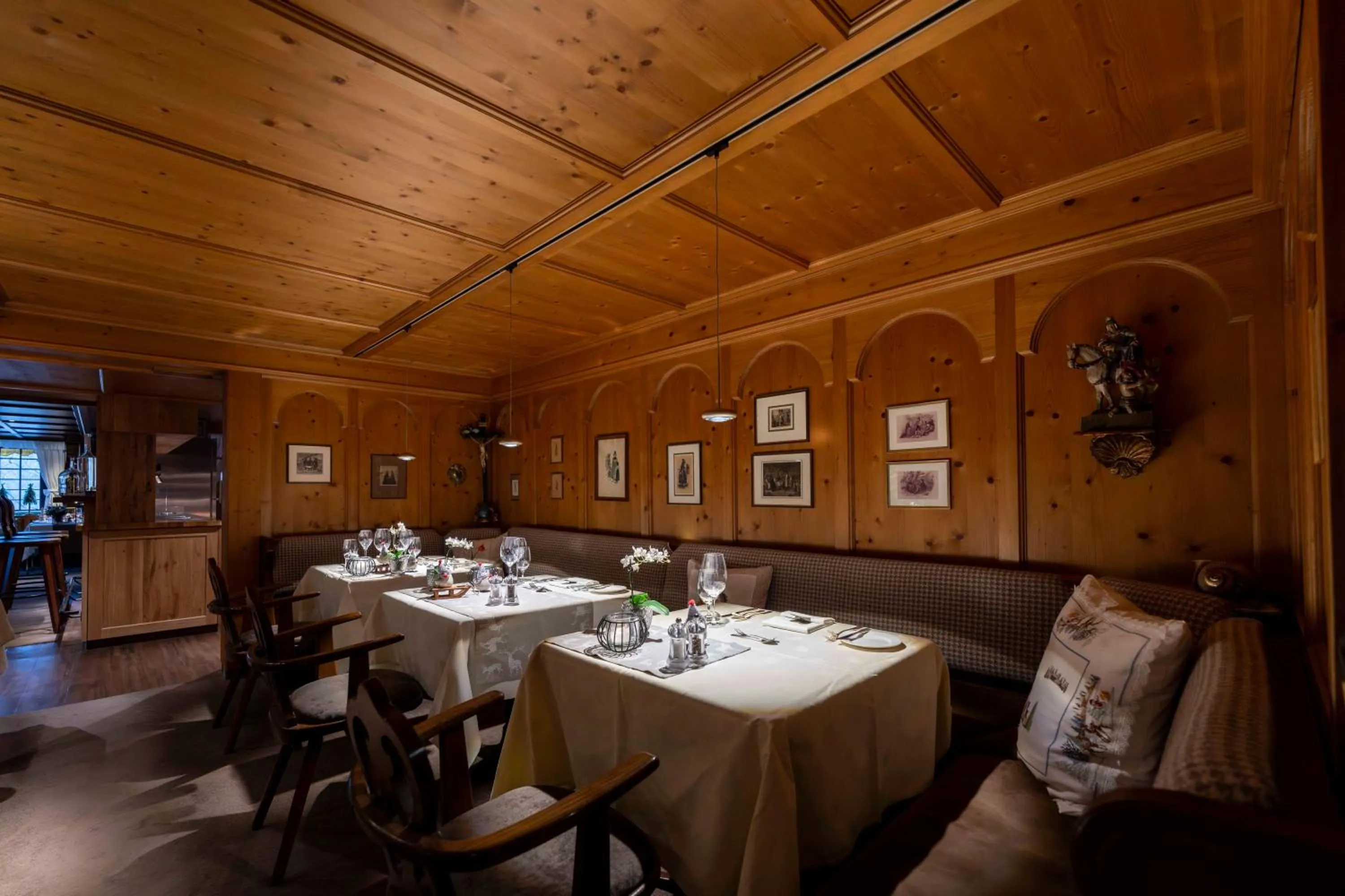 Restaurant/places to eat in Hotel Zum Ochsen