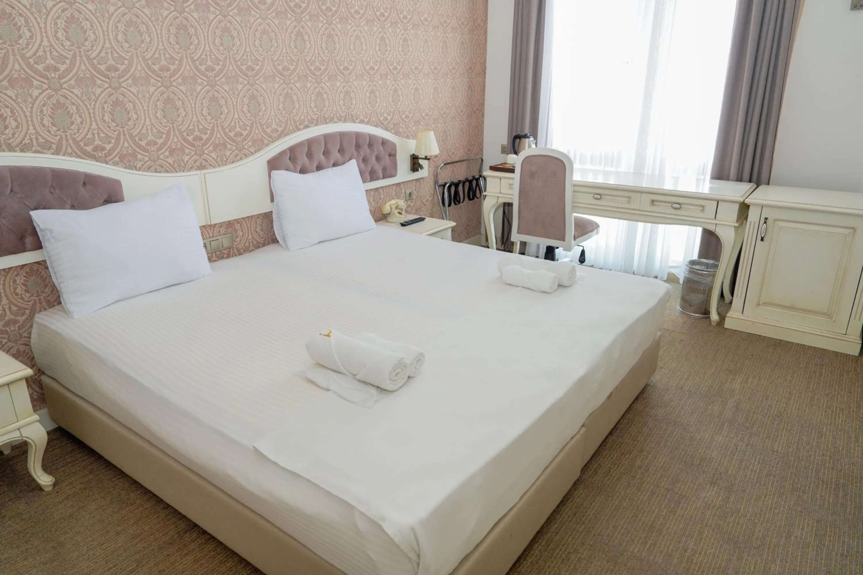 Bed in Hanzade Park Hotel