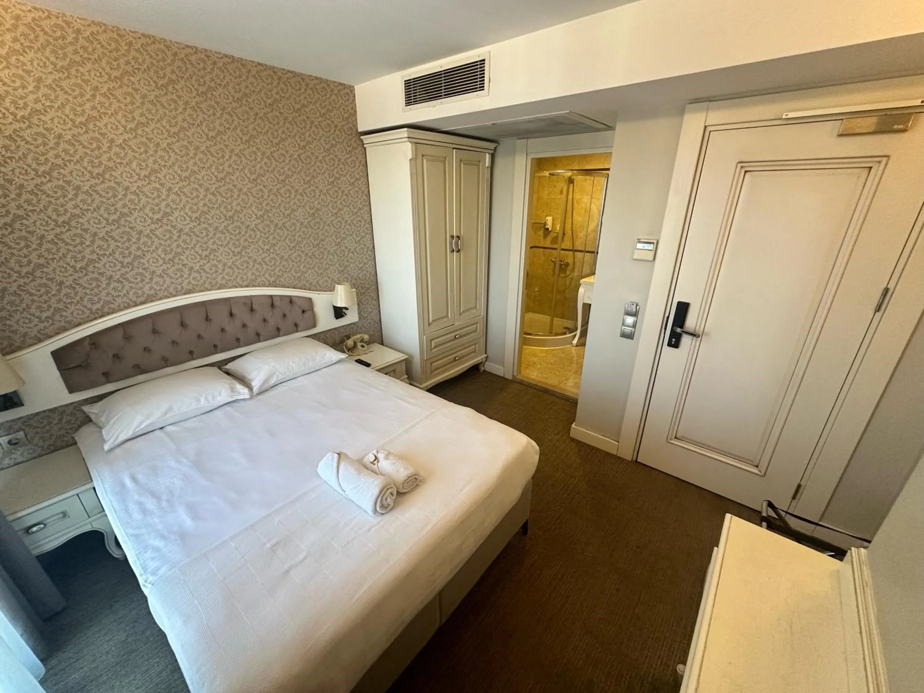 Bed in Hanzade Park Hotel