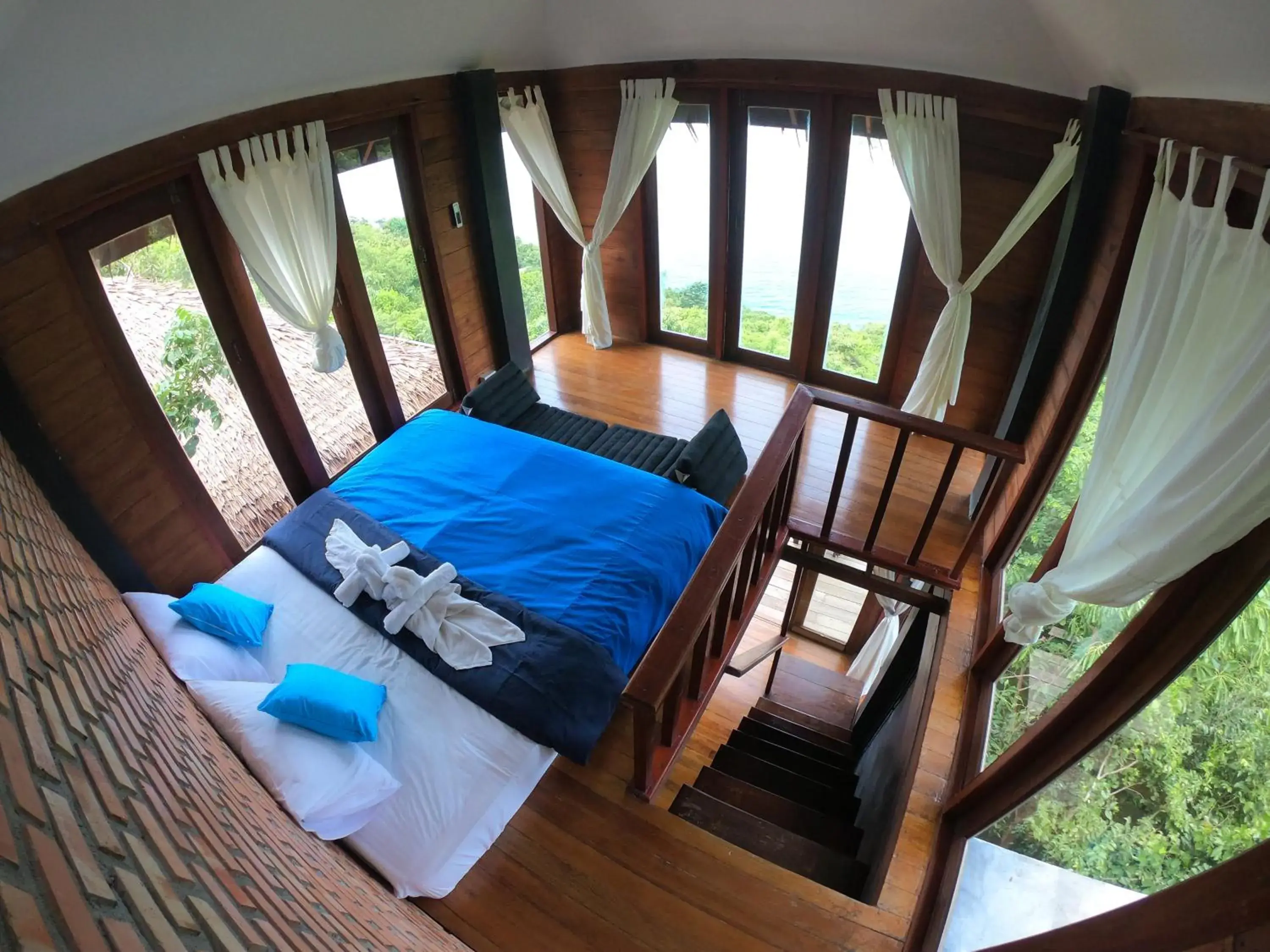 Bed in Blue Heaven Resort Koh Tao Bed in Blue Heaven Resort Koh Tao