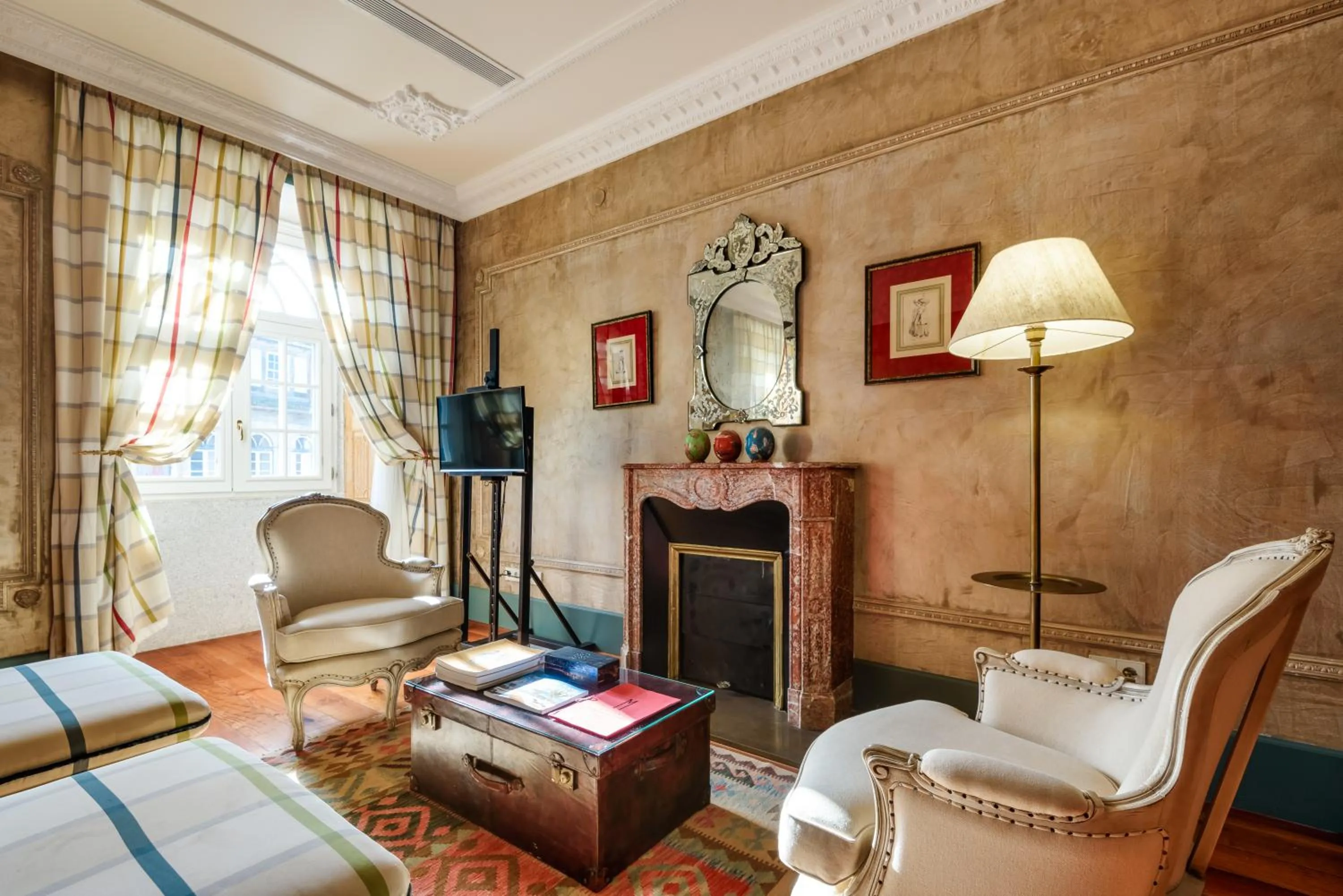 TV and multimedia, Bed in M Maison Particulière Porto