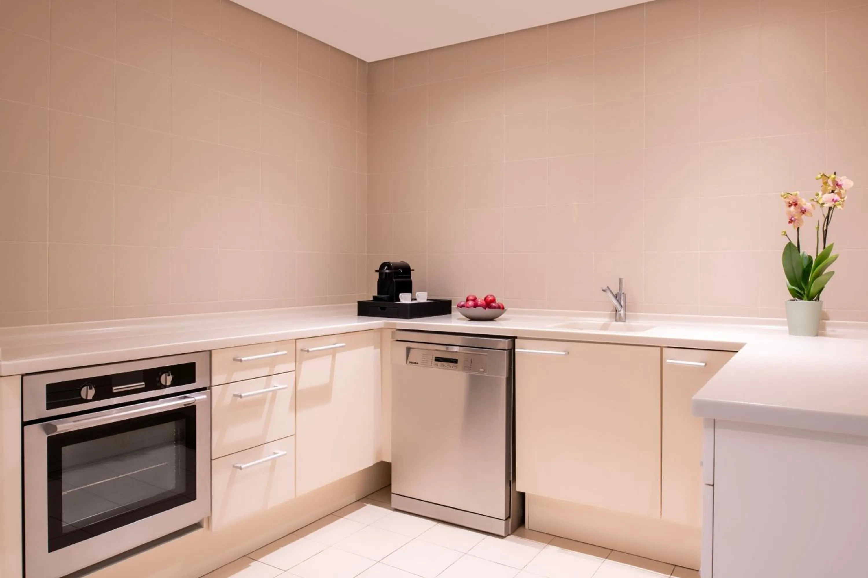 Kitchen or kitchenette in The Ritz-Carlton Tenerife, Abama