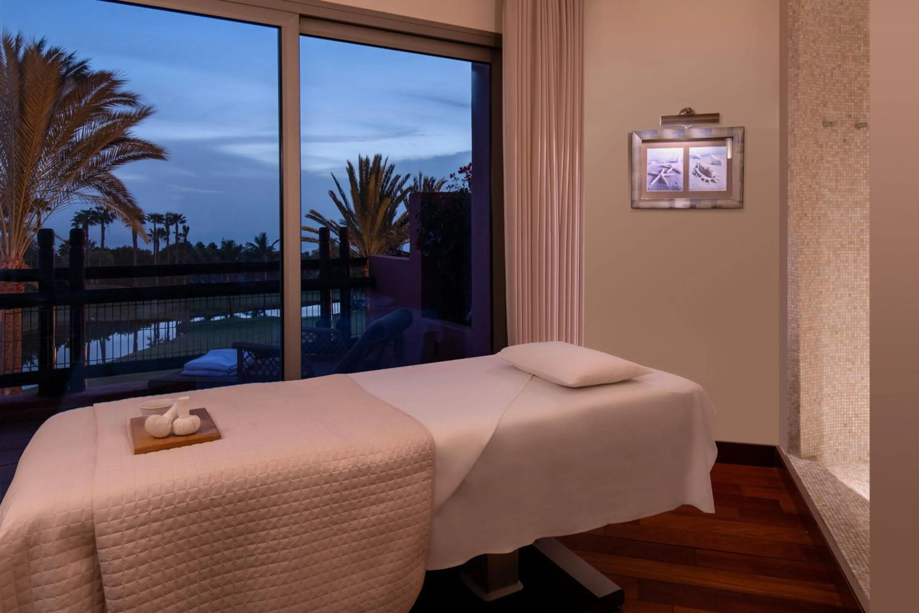 Spa and wellness centre/facilities, Bed in The Ritz-Carlton Tenerife, Abama