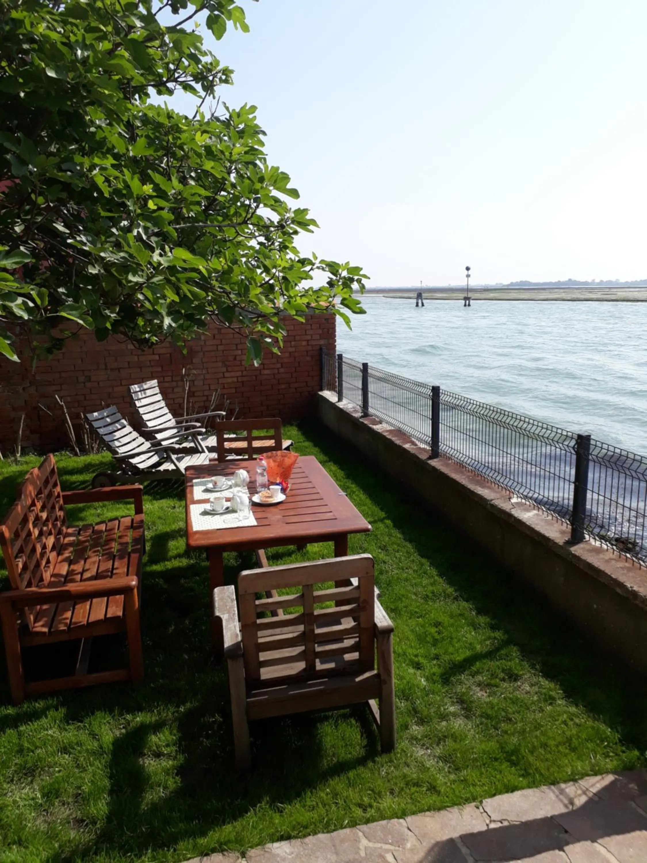 Garden in Casa Sulla Laguna