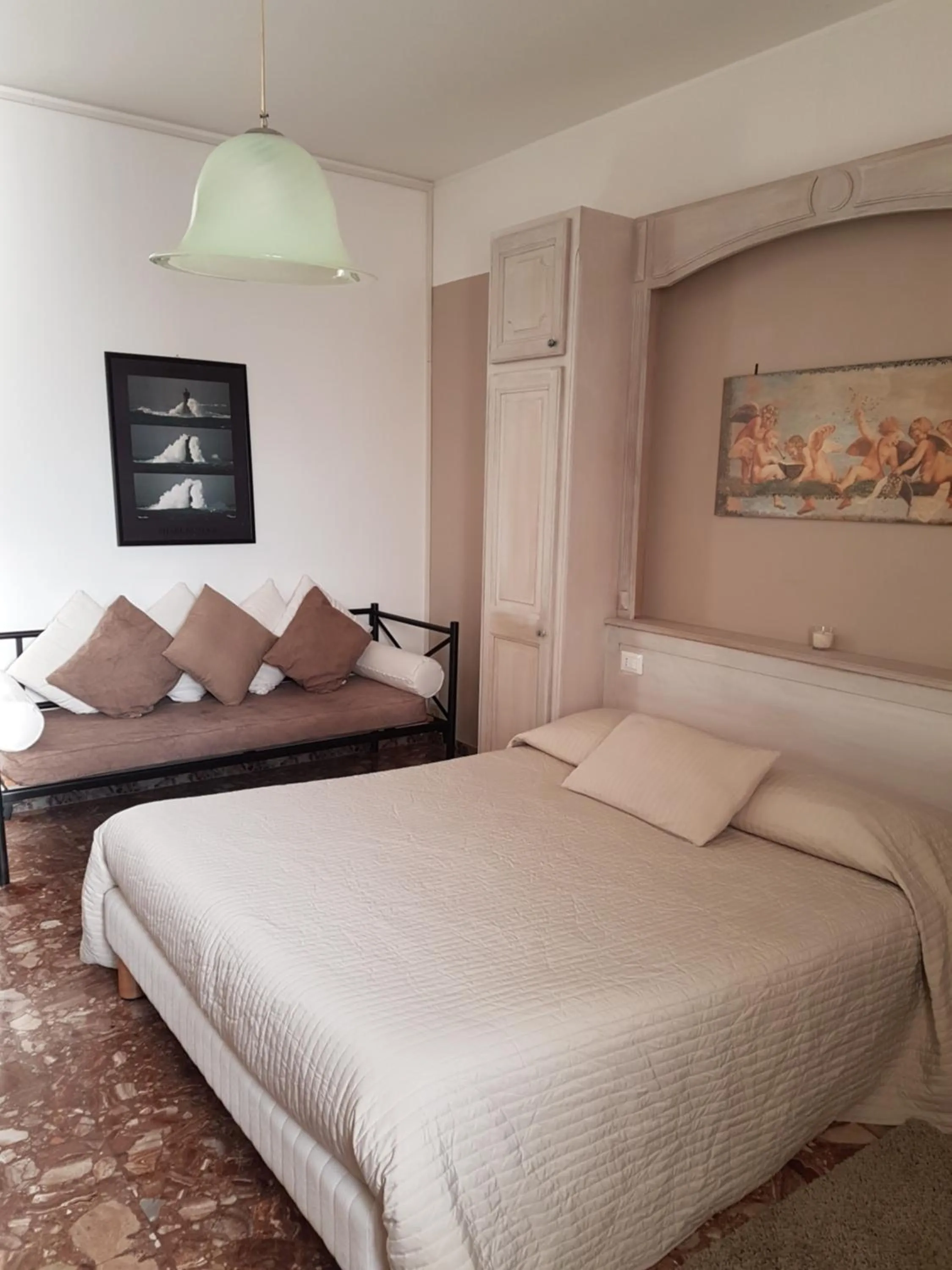 Photo of the whole room, Bed in Casa Sulla Laguna